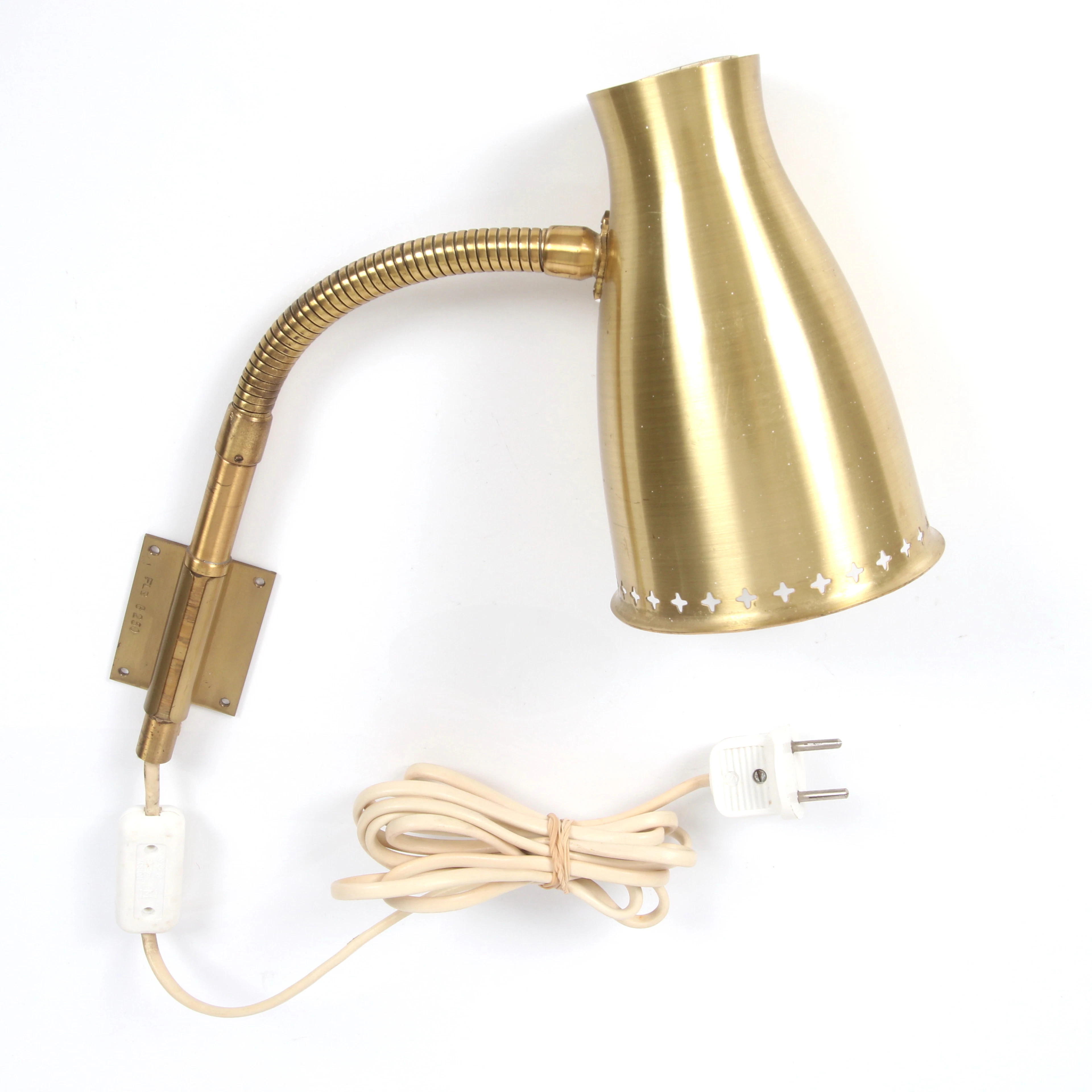 VÄGGLAMPA, "modell. 8250", mässing, Falkenbergs Belysning, 1900-tal.