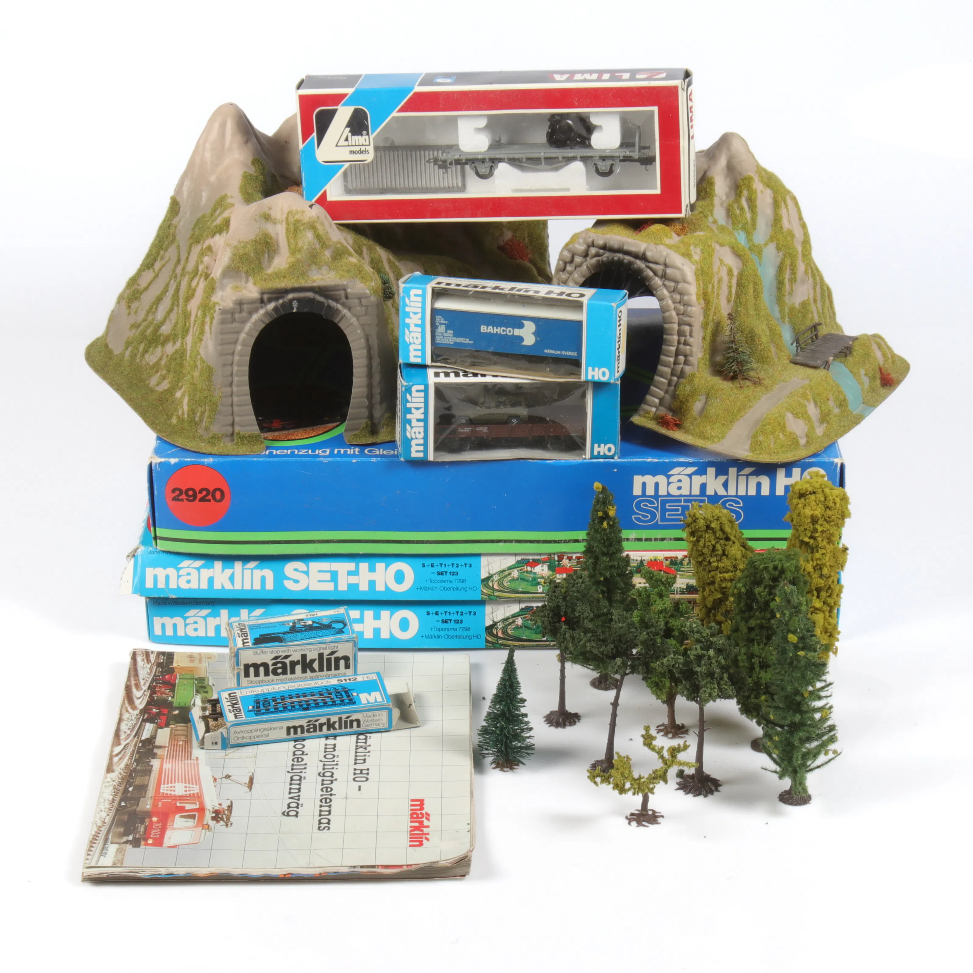 Japanese Manufacturer - Tin toy - Multi Action 711 Aston