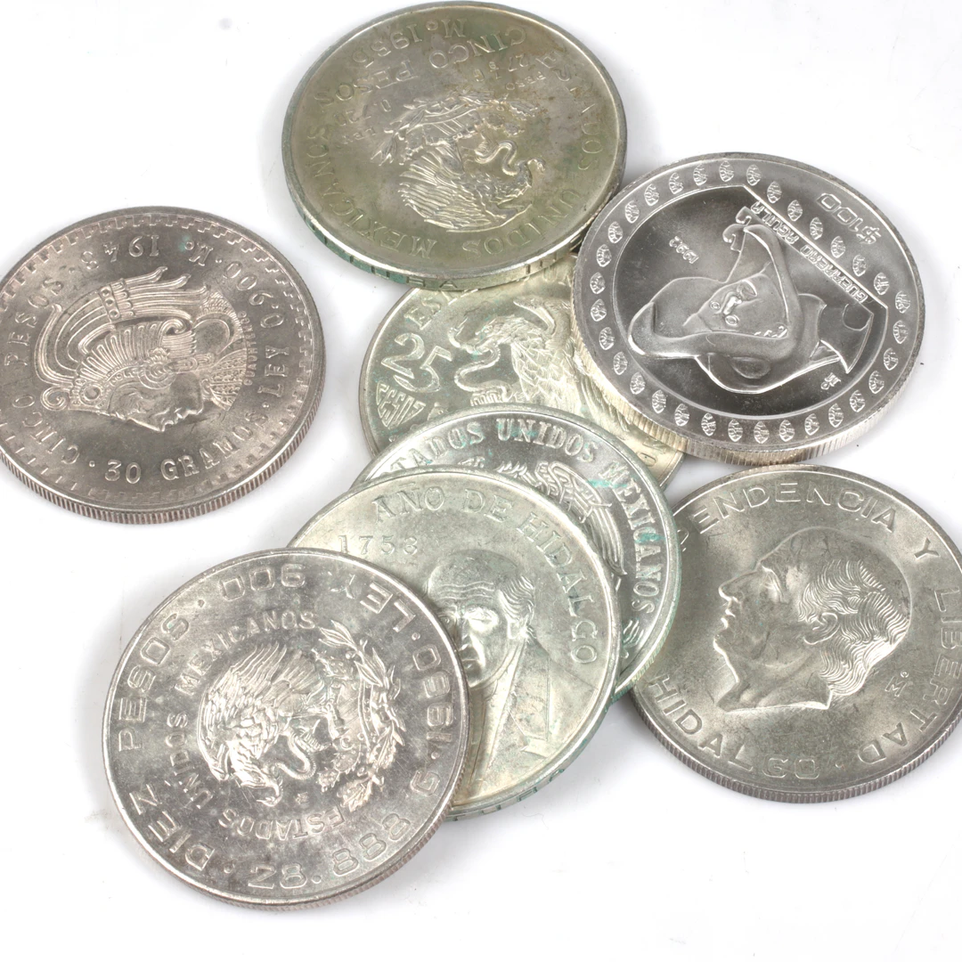 SILVERMYNT. 8 st. bl.a. 5 Pesos, Mexico. 1900-tal.