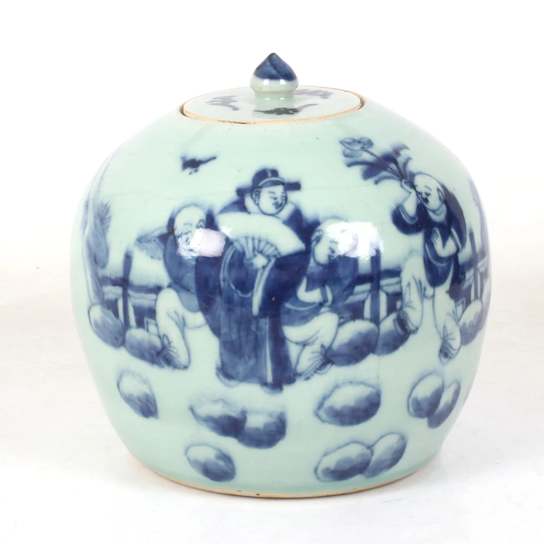 BOJAN med lock, porslin, 18/1900-tal.