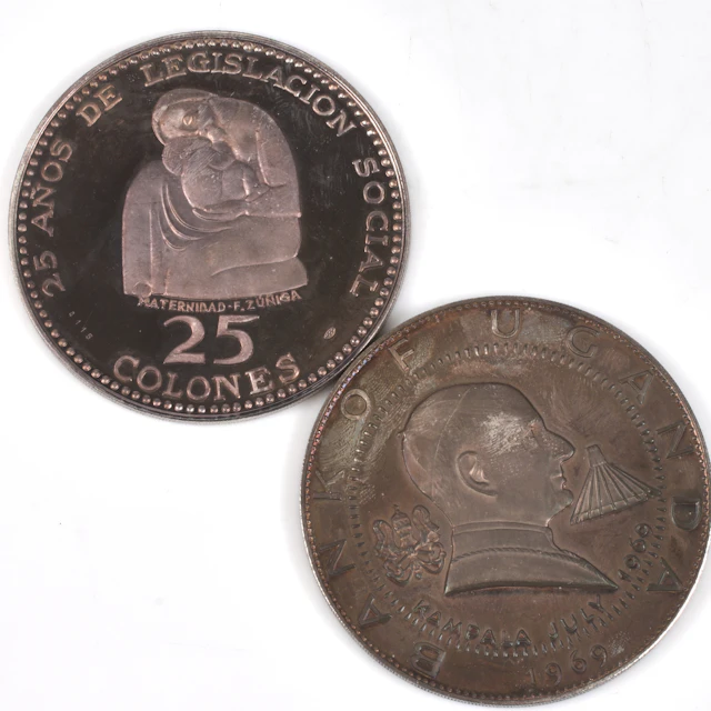 SILVERMYNT. 999/1000, 2 st, 30 Shillings och 25 Colones, Uganda samt