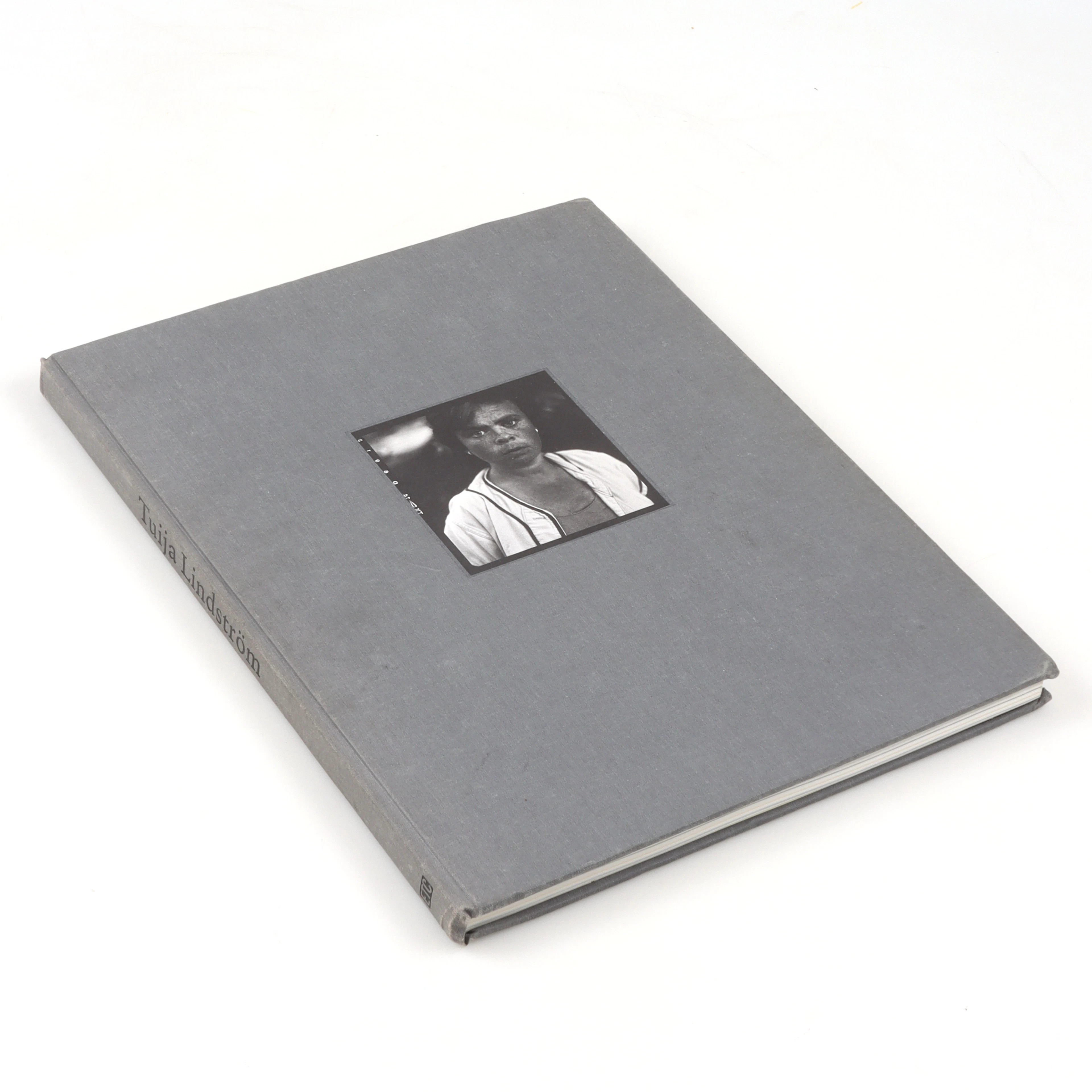 TUIJA LINDSTRÖM. Fotobok, konstnärens fotografier. 1989.