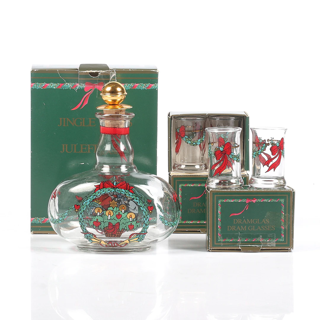 PLUNTA, SNAPSGLAS, 9 delar, "Jingle Bells", glas, Royal Copenhagen.