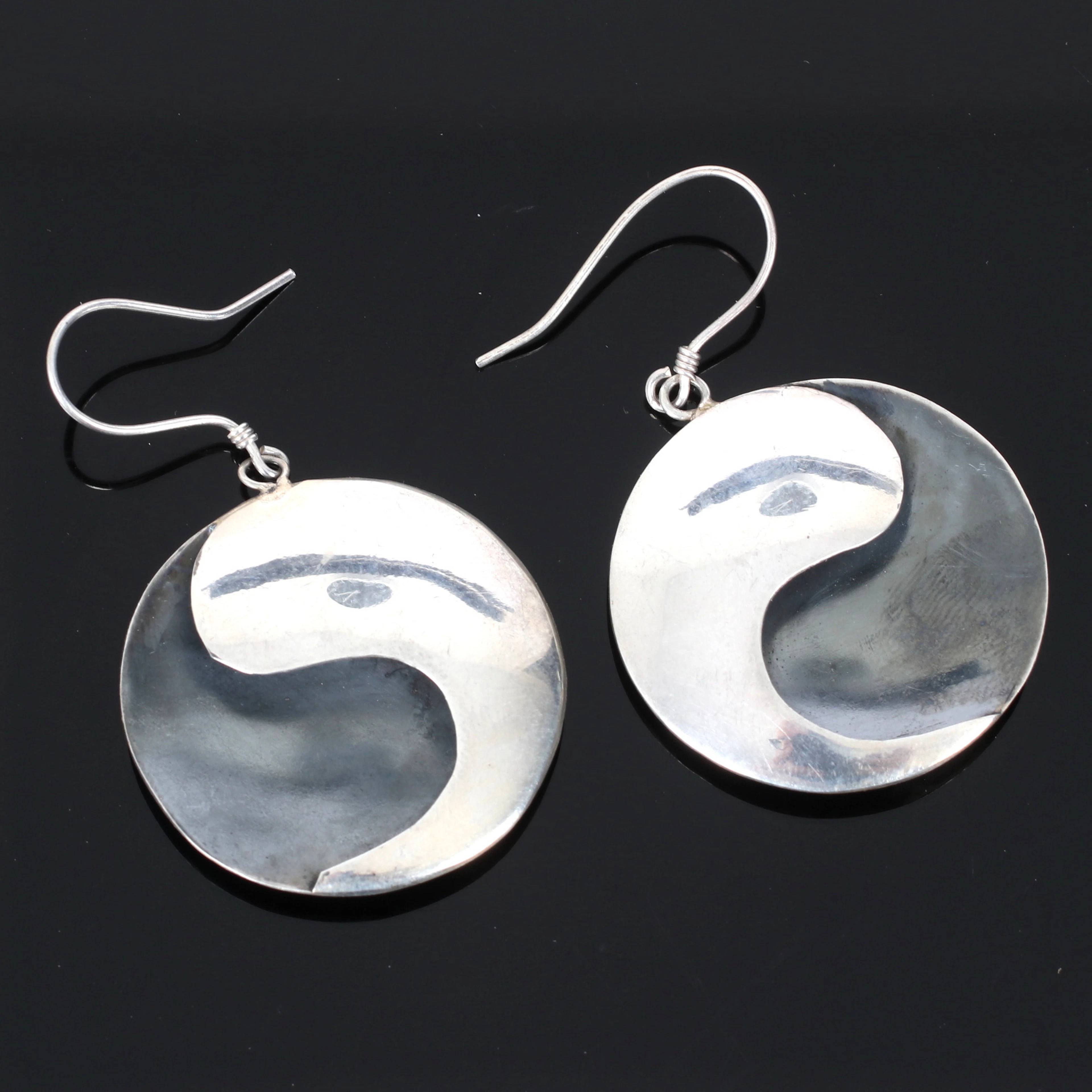 ÖRHÄNGEN, silver, Yin Yang.