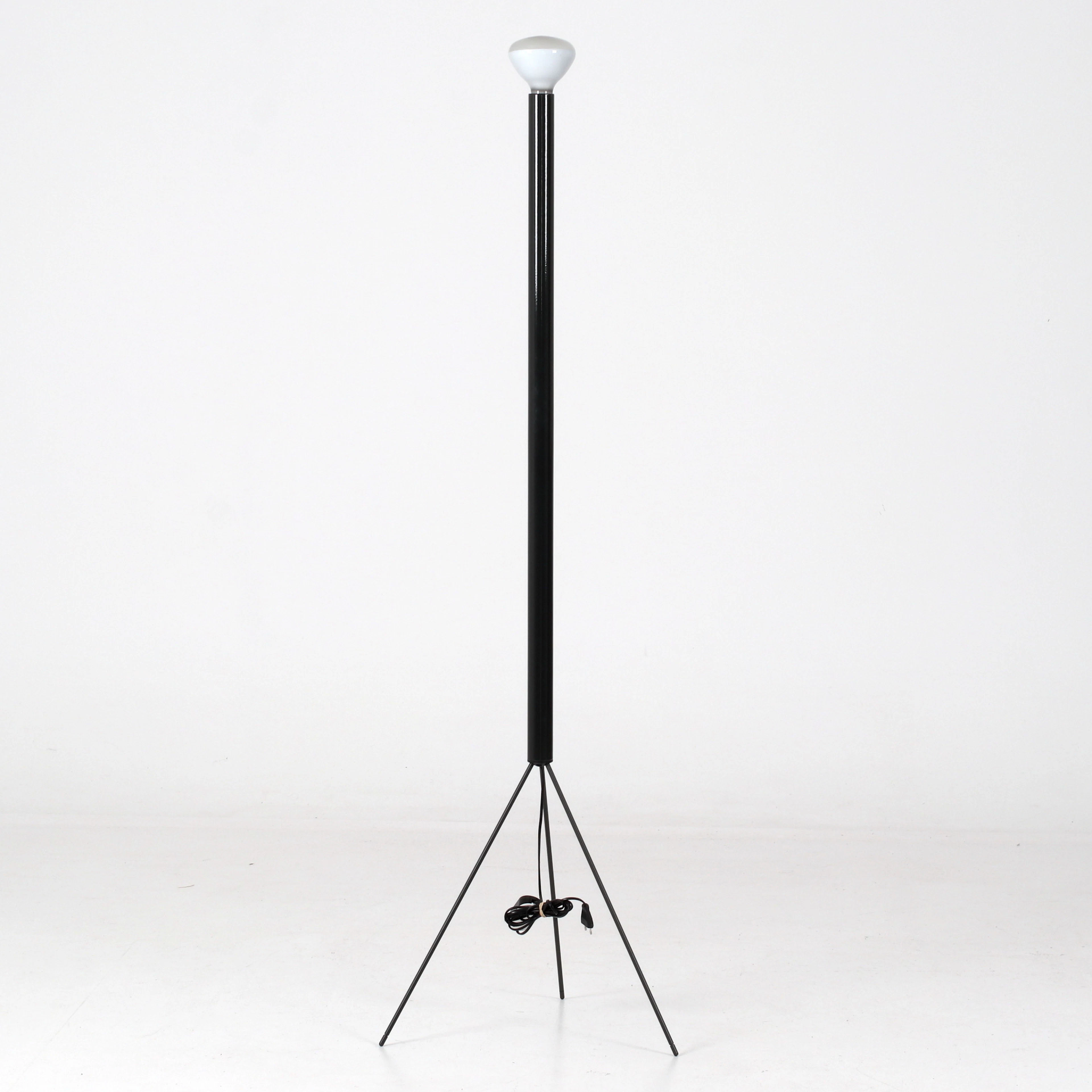 ACHILLE OCH PIER GIACOMO CASTIGLIONI. Golvlampa, "Luminator", metall