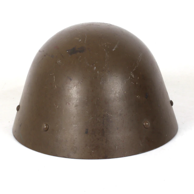 HJÄLM, plåt, Tjeckoslovakien, 1900-tal.