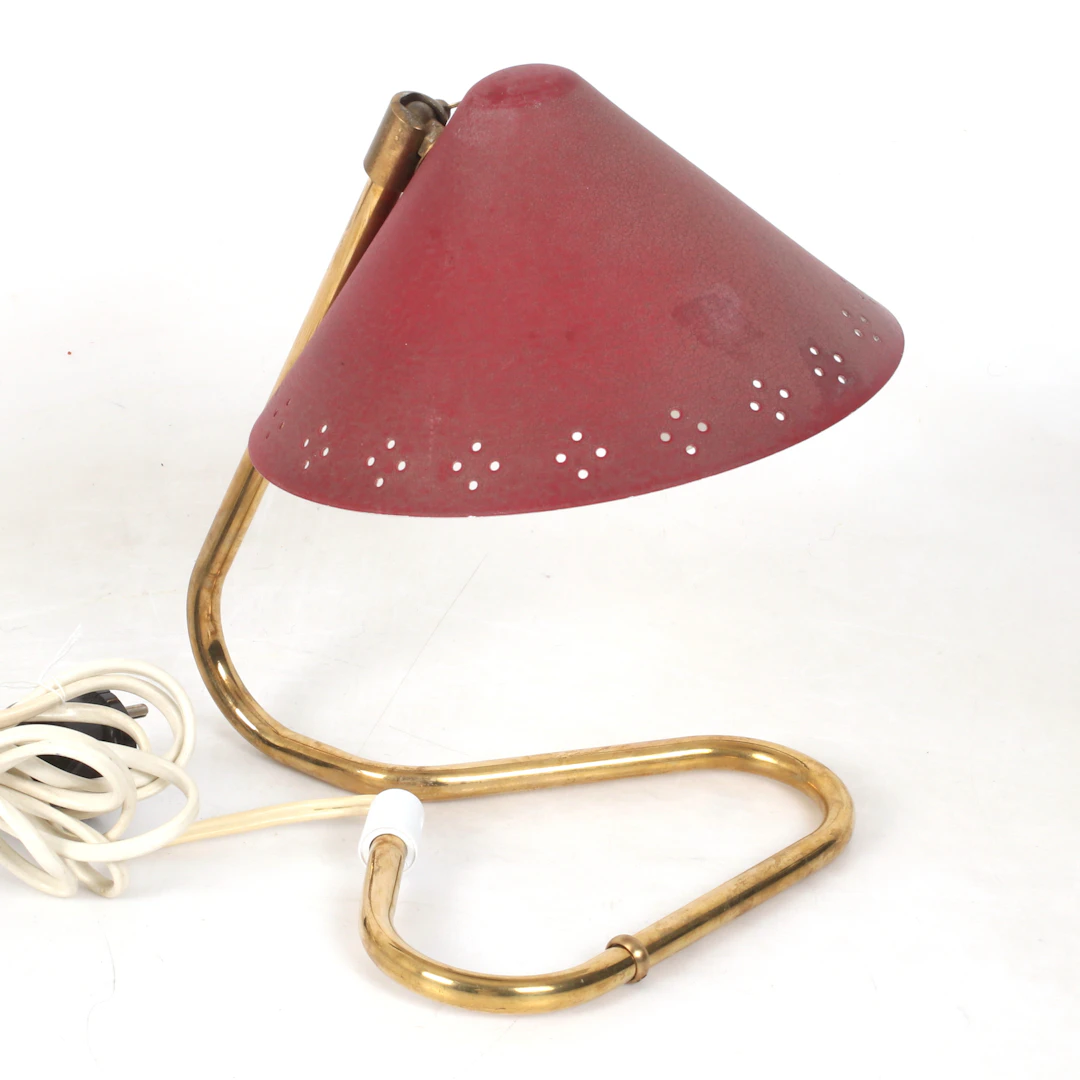 ERIK WÄRNÅ. Bordslampa, mässing, modell G 14, Gnosjö Konstsmide, 1950-tal.