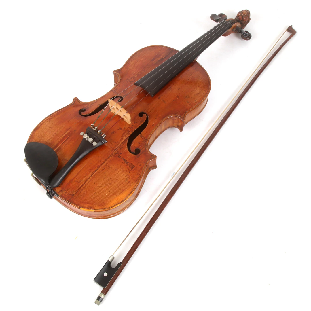 FIOL, efter Antonius Stradivarius, med väska och stråke.