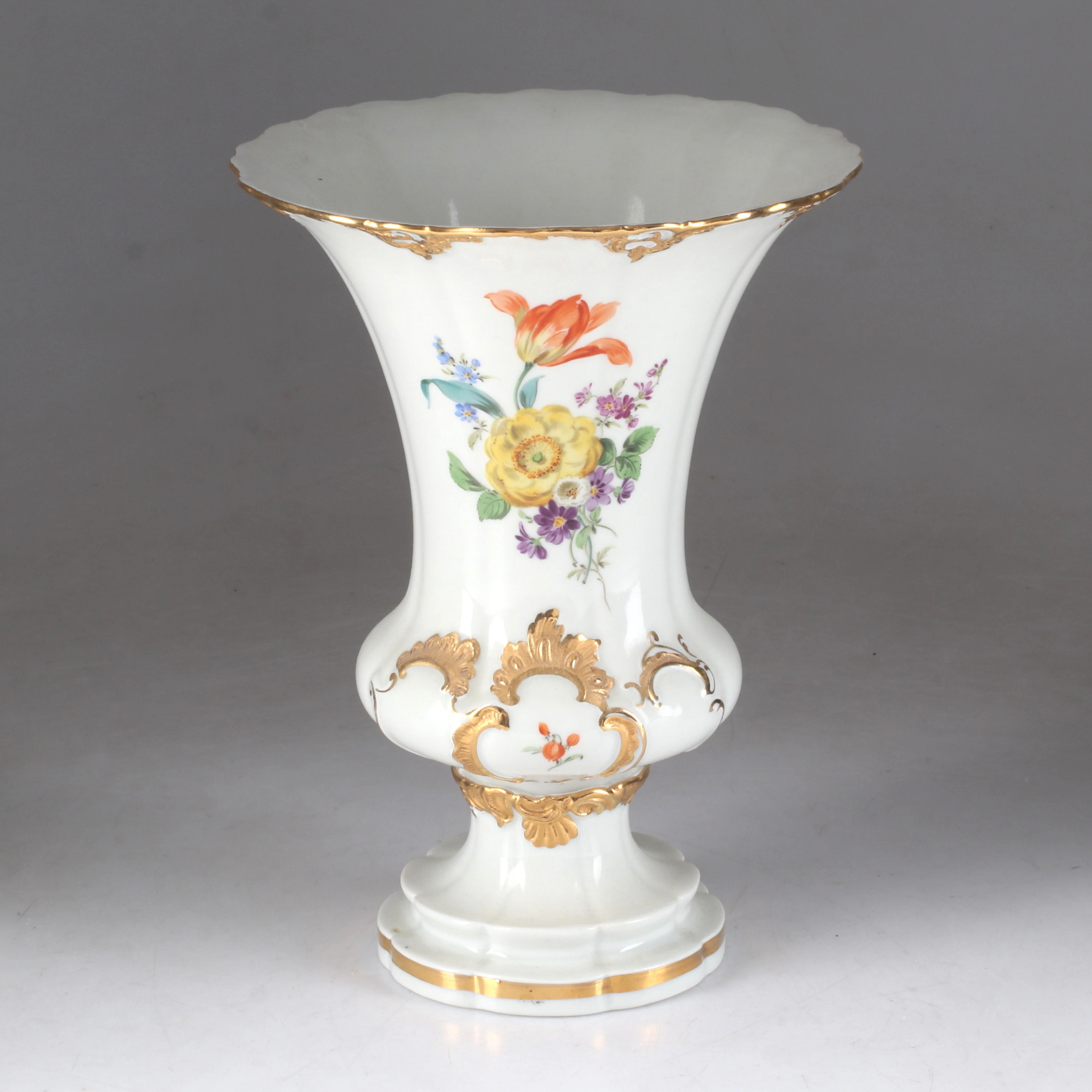 VAS, porslin, Meissen, 1900-tal.