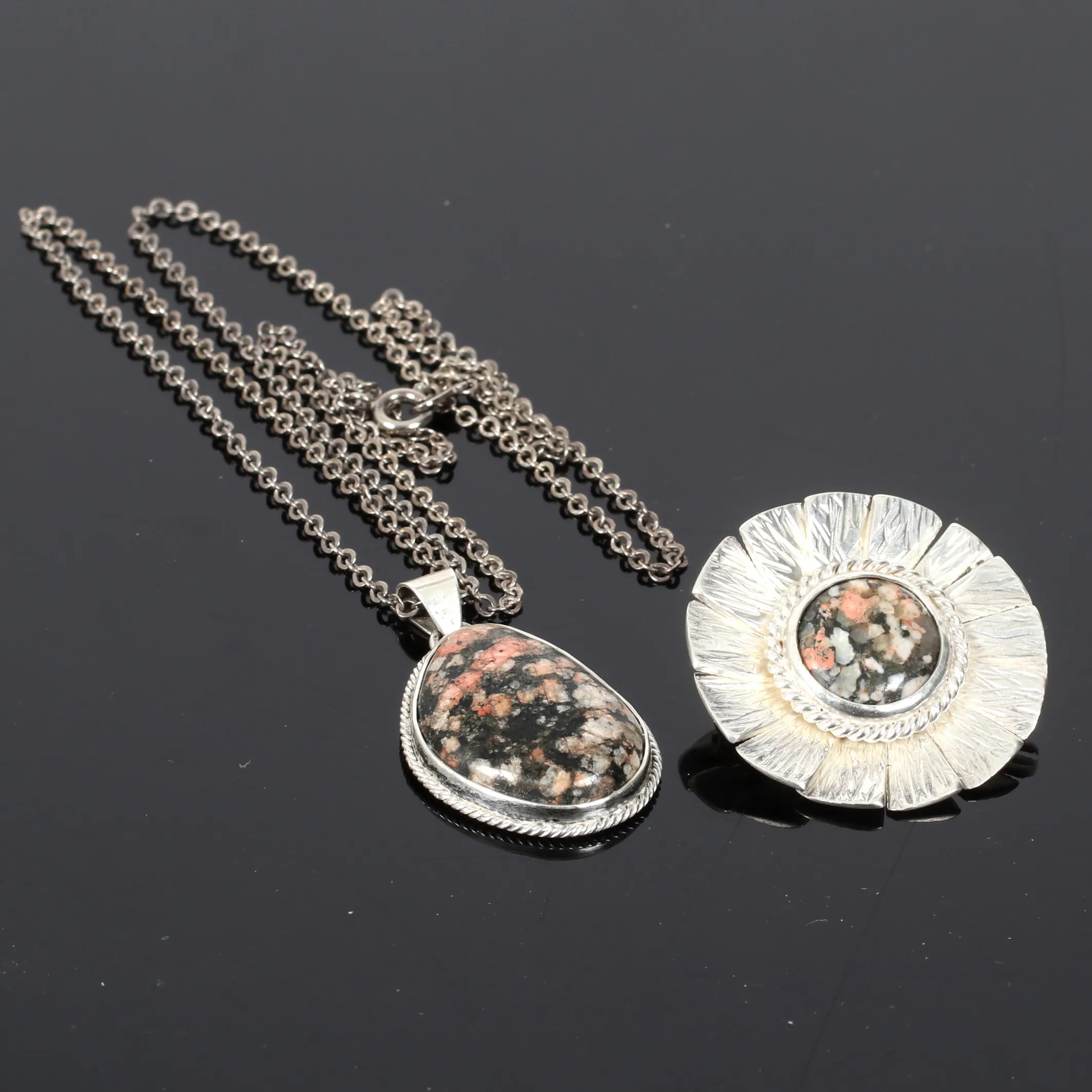 BROSCH och HÄNGE, sterlingsilver, sannolikt Sivert Källdén, Kramfors ...