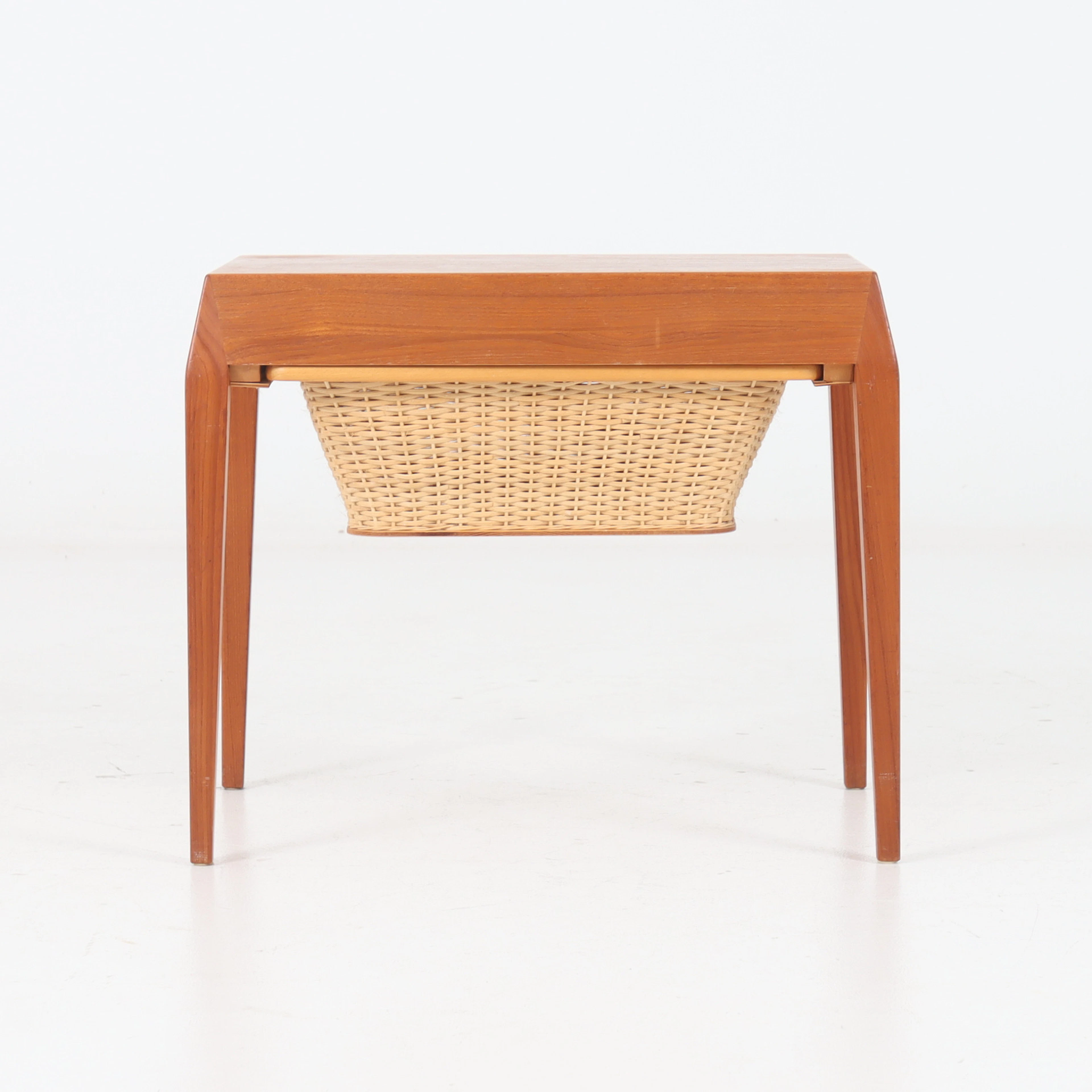 WERNER FREDRIKSEN. Sybord, "Carina", teak, Eric Gustafssons Möbelfabrik.