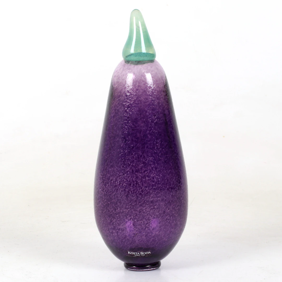 GUNNEL SAHLIN. Skulptur, Aubergine, Frutteria, glas, Kosta Koda.