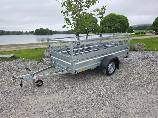 SLÄPKÄRRA, med tippflak, modell SL-0726T, BK Hengeren, Norge. 2021-tal.
