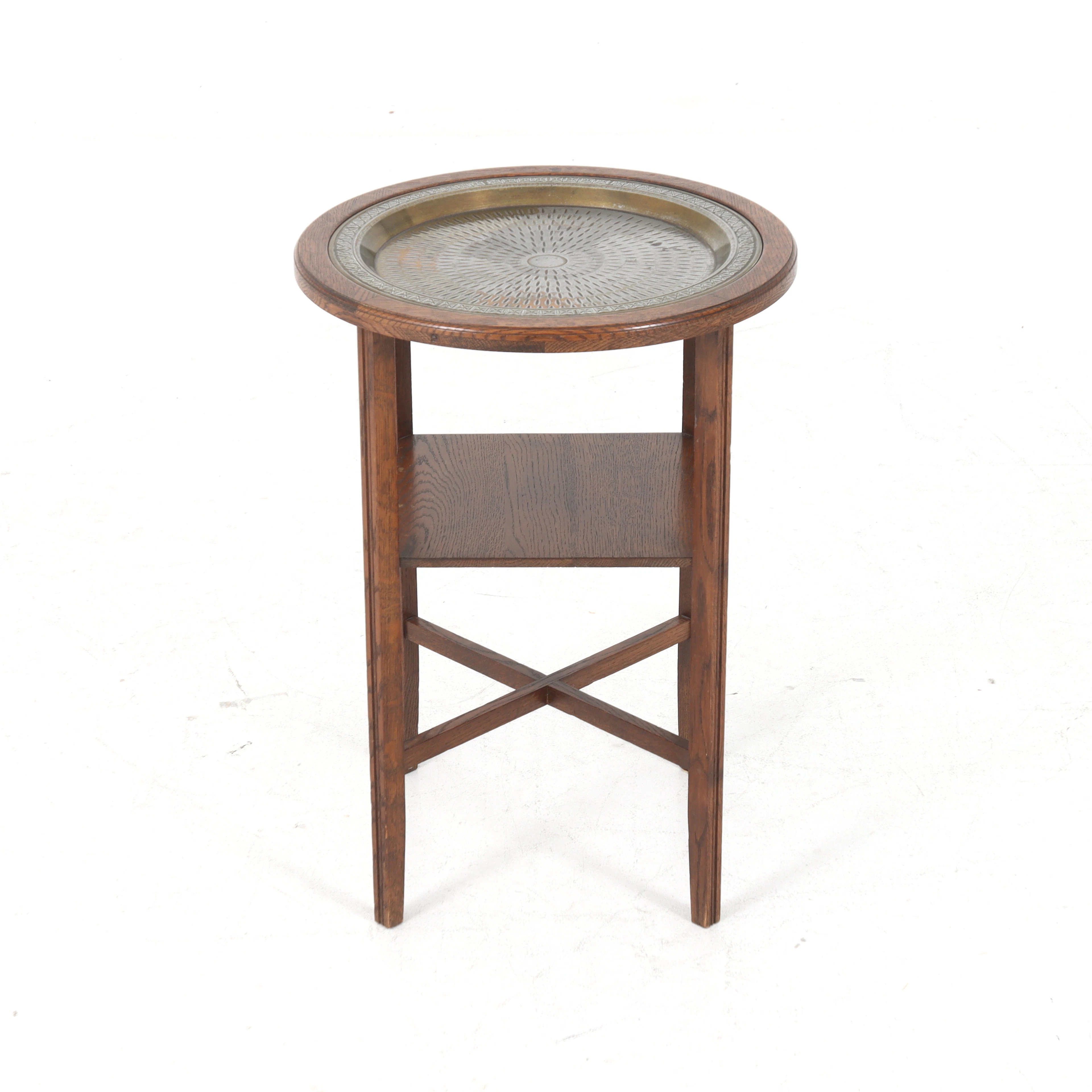 RÖKBORD, med metallskiva, 1900-tal.