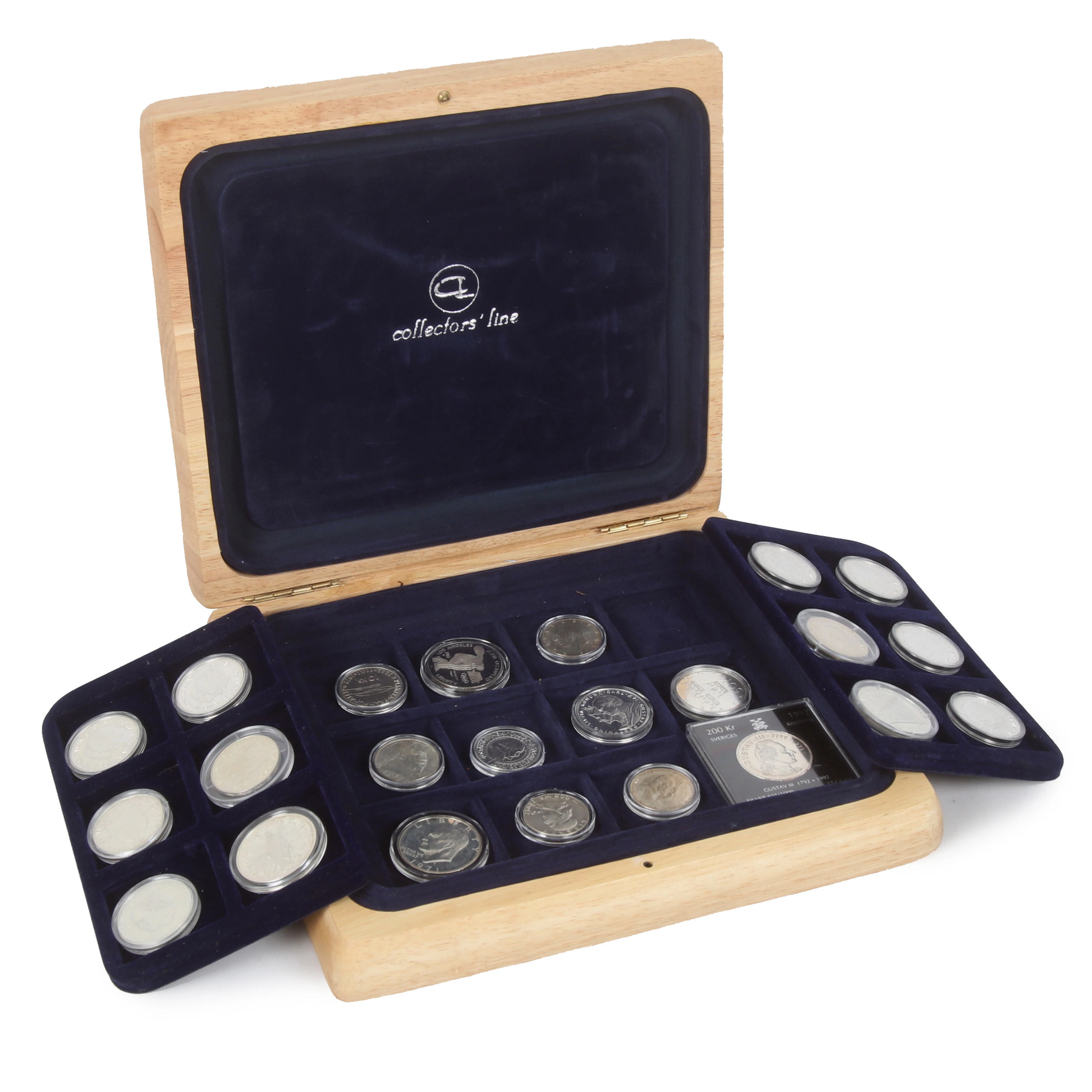 SILVERMYNT i trälåda, 19 st. Sverige och USA. 1900-tal.
