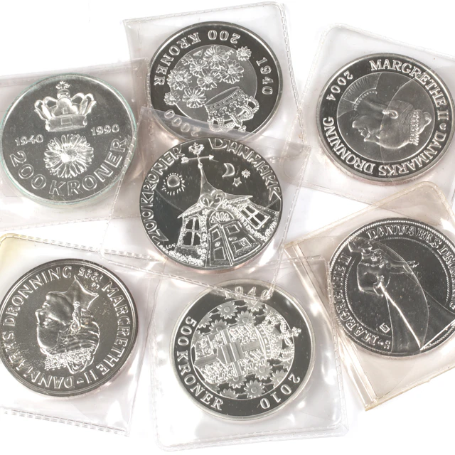 SILVERMYNT. 999/1000, 7 st, 200 kr och 500 kr, Danmark. 19/2000-tal.