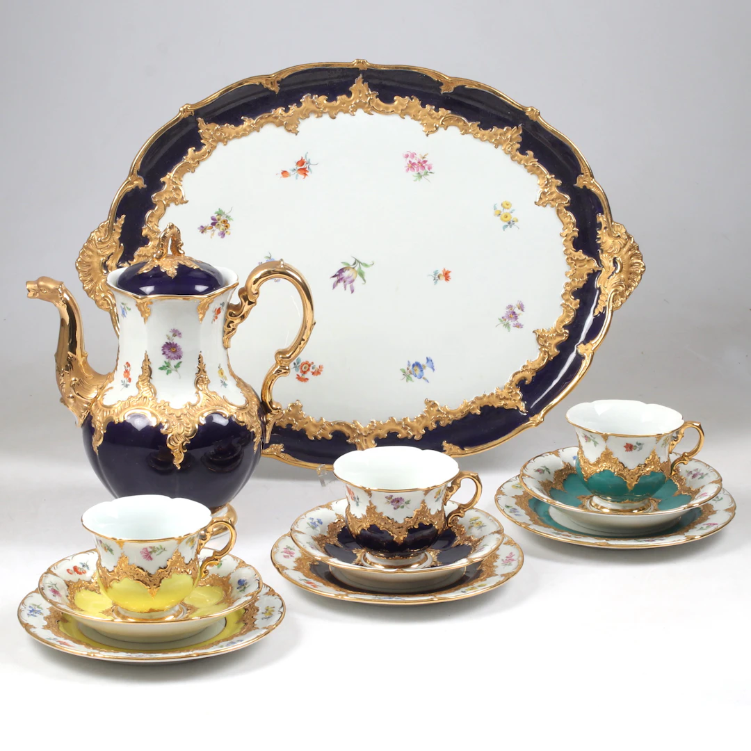 TESERVIS, 11 delar porslin, Ernst August Leuteritz, Meissen, tidigt 1900-tal.