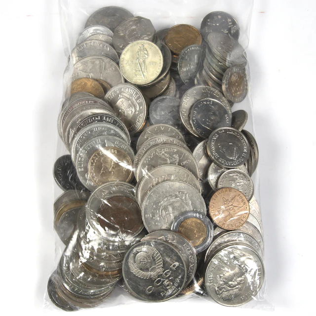 MYNT. Nickel/koppar, 3 kg, utländska, 19/2000-tal.