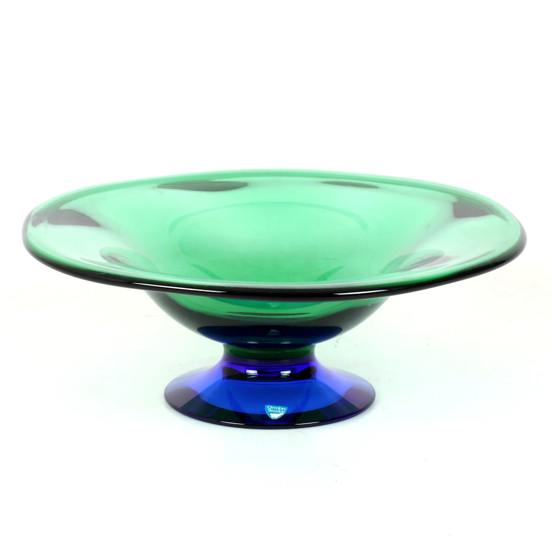 ERIKA LAGERBIELKE. Skålfat, glas, Orrefors.