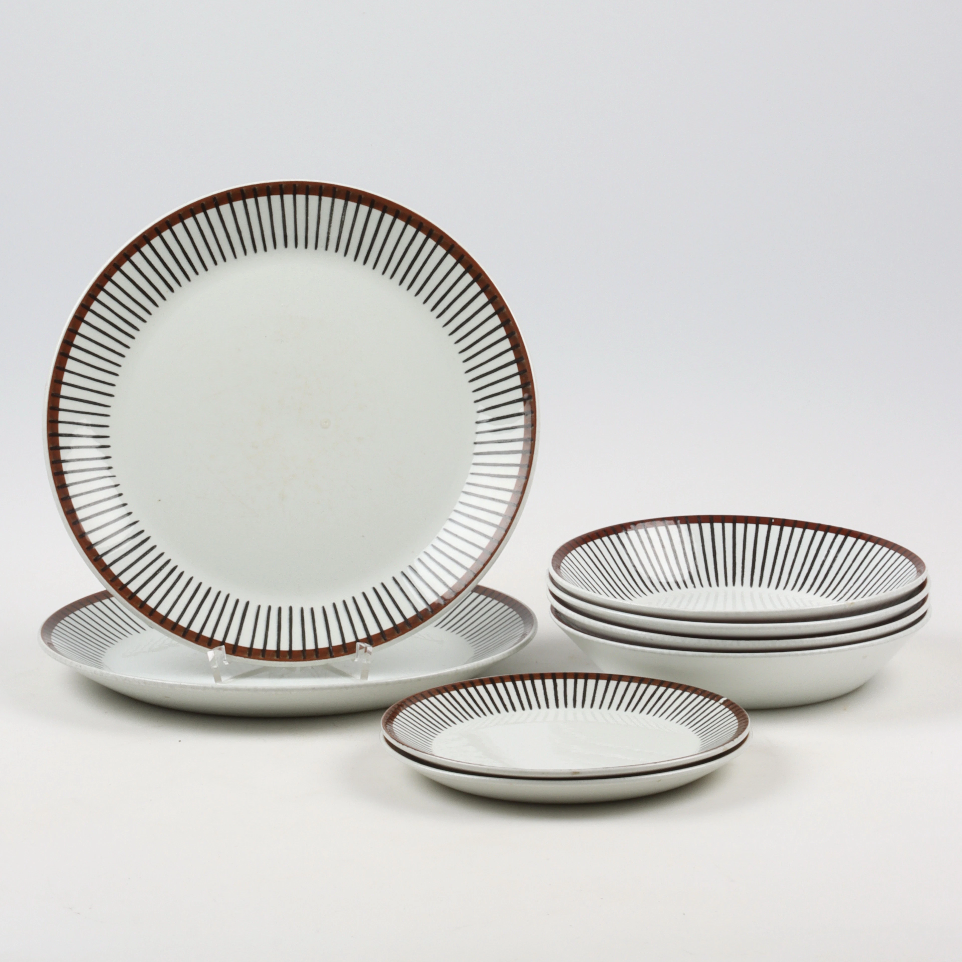 STIG LINDBERG. Servisdelar, 8 delar, porslin, "Spisa Ribb", Gustavsberg.