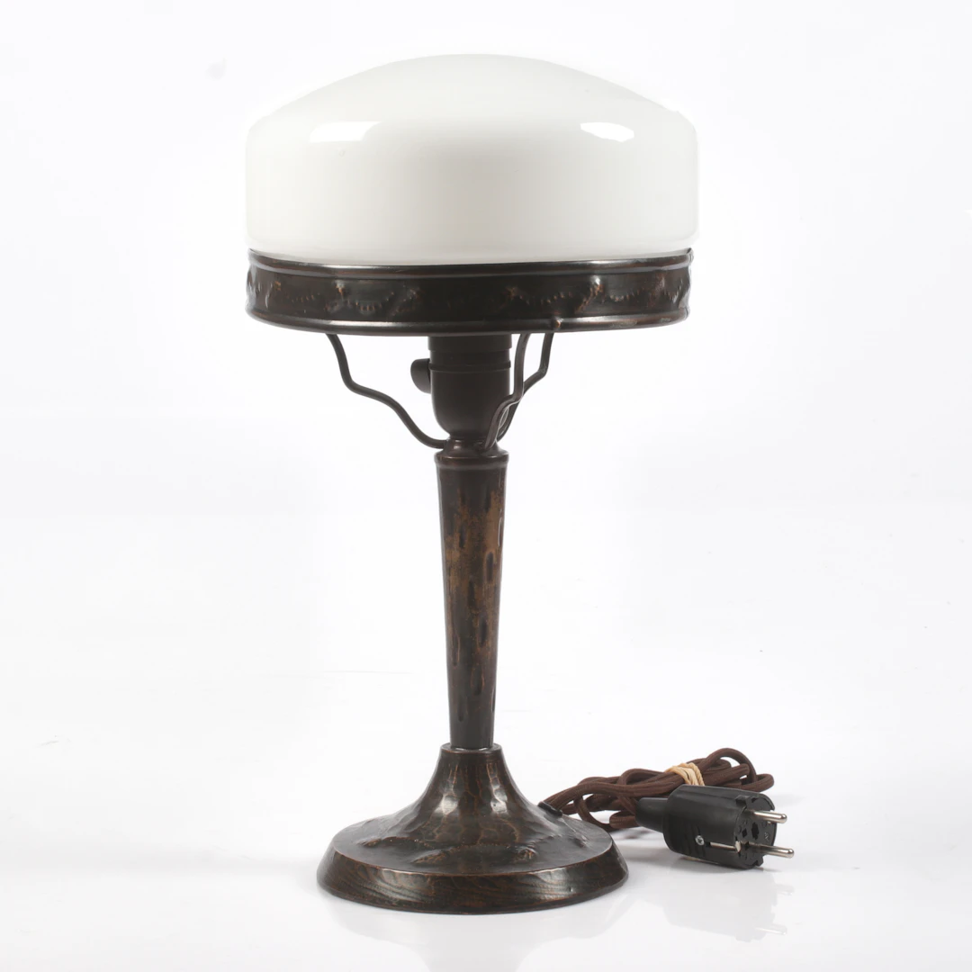 BORDSLAMPA, sk. Strindbergsmodell, koppar, 1900-tal.