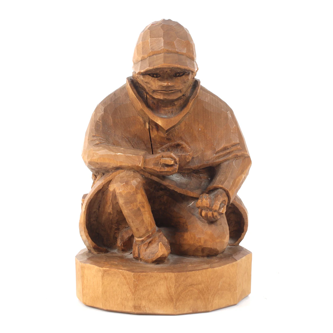 FOLKE ALMLÖF. Skulptur, same, snidat trä, signerad. 1900-tal.