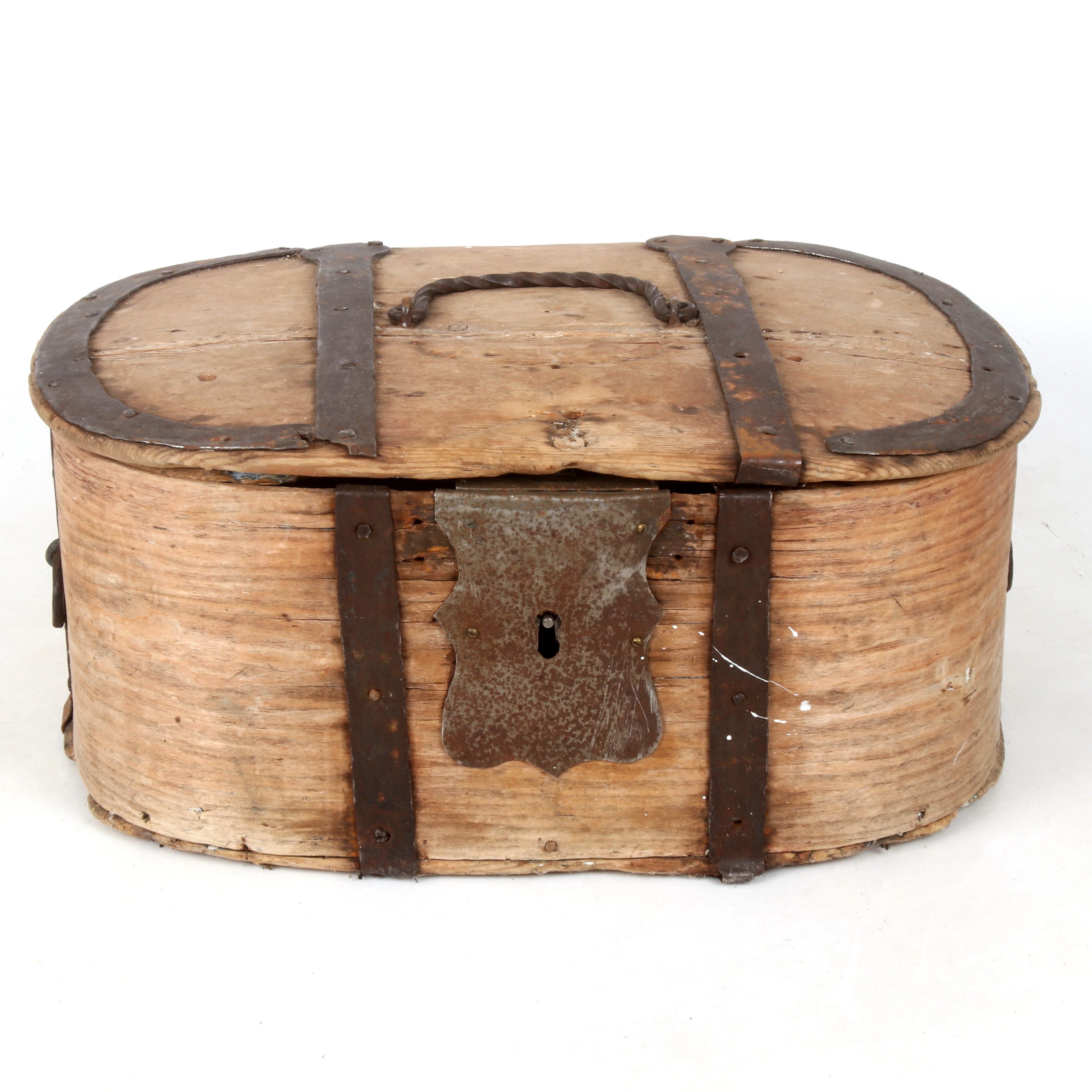 FORSKRIN, svepteknik med smides beslag, allmoge, 1800-tal.