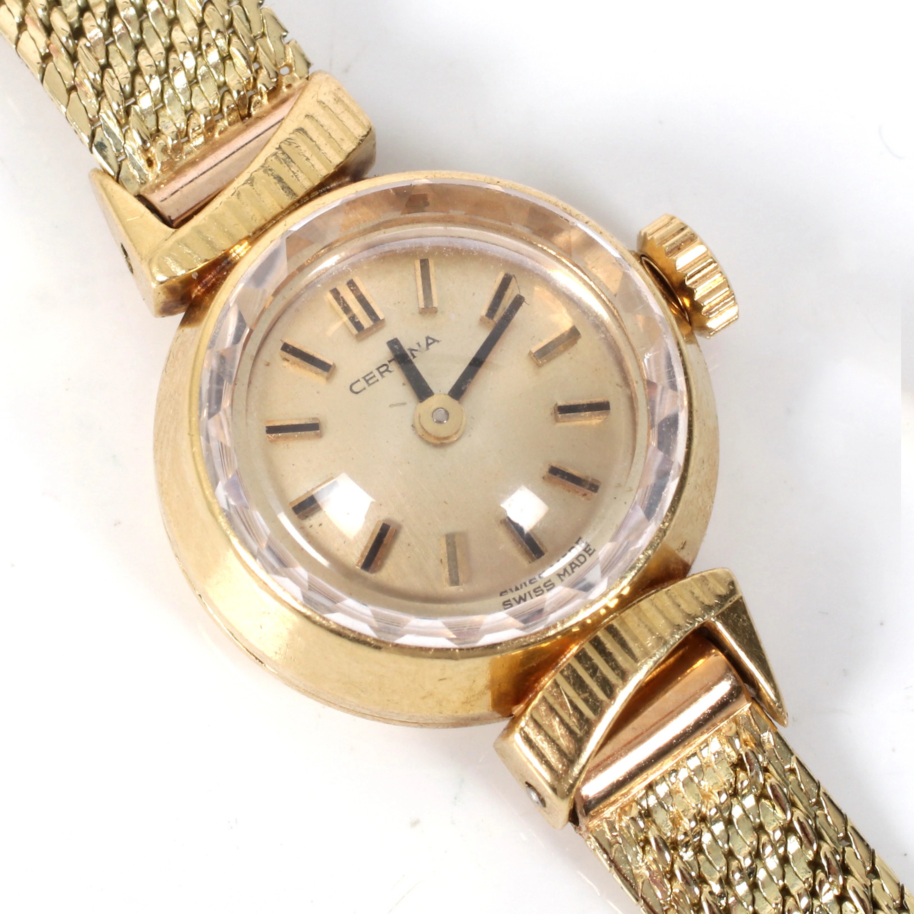 ARMBANDSUR, 18k guld, Certtina med ARMBAND, 14k guld, 1900-tal.