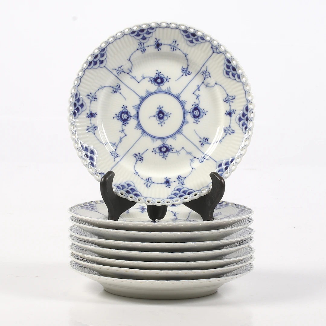 FÖRRÄTTSTALLRIKAR, 8 st, porslin, helblond, nr 1/1086. Royal Copenhagen.