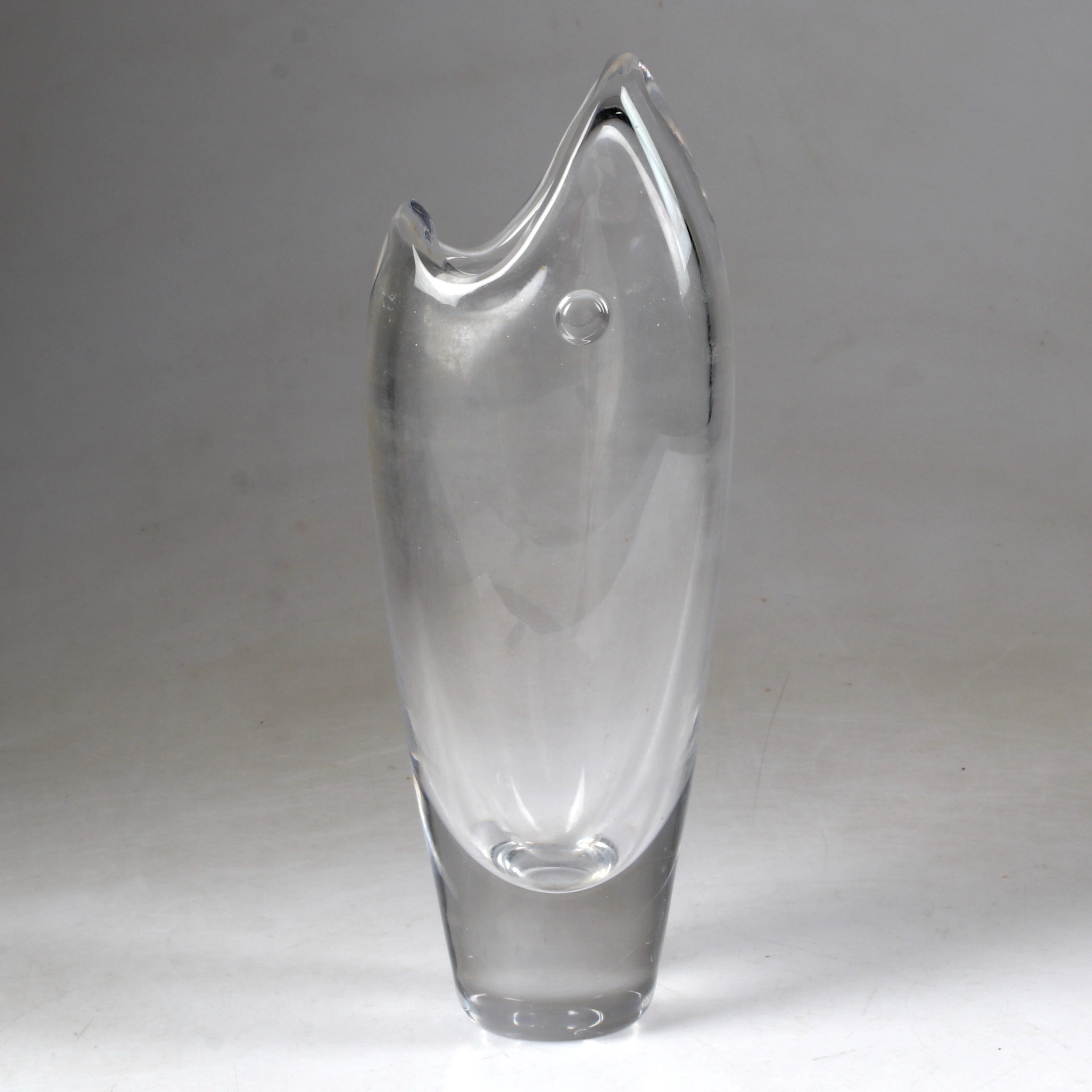 VICKE LINDSTRAND. Vas, glas, Kosta.