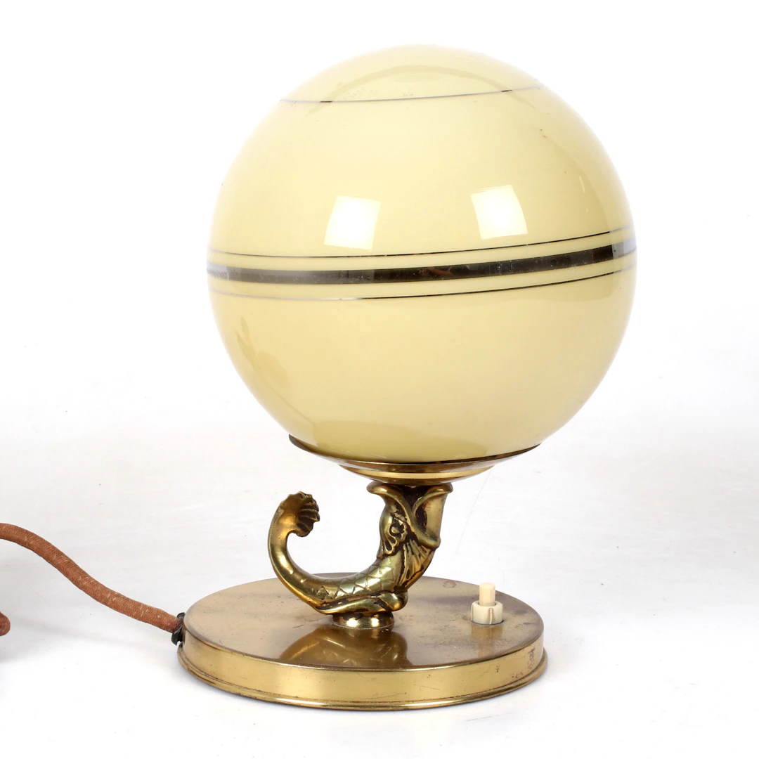 BORDSLAMPA, metall och glas, art deco, 1900-talets första hälft.