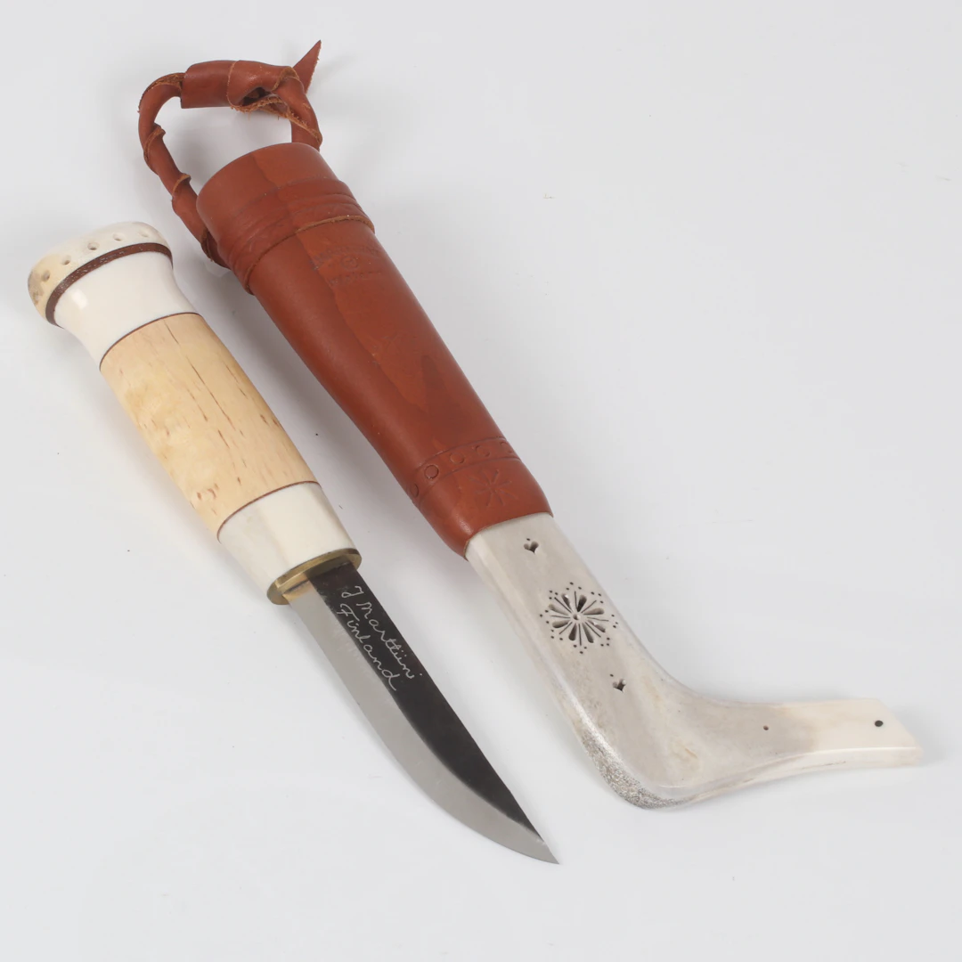 J MARTTIINI. kniv, horn, läder, Finland, sent 1900-tal.