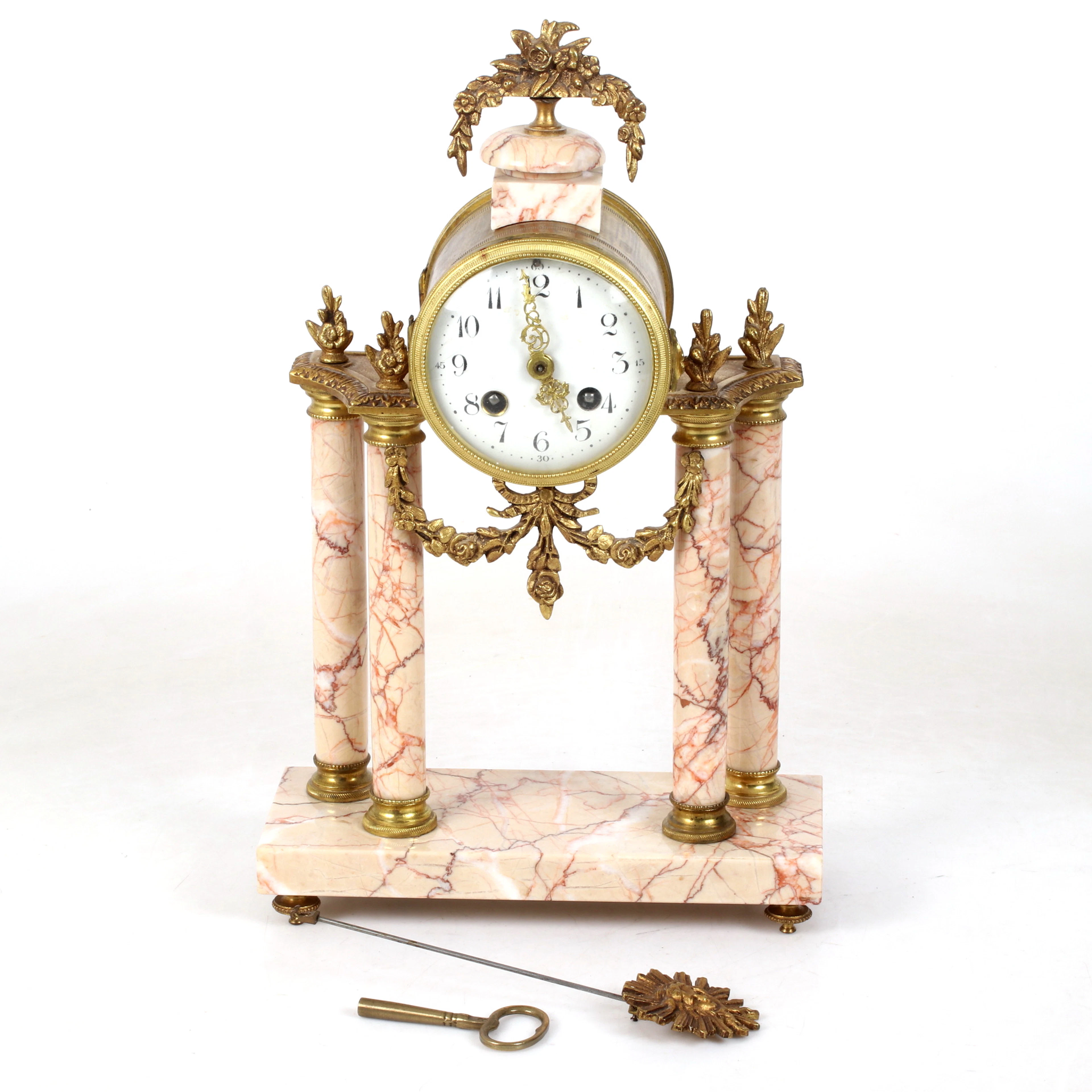 BORDSPENDYL, sten och förgylld metall, Louis XVI-stil, 18/1900-tal.