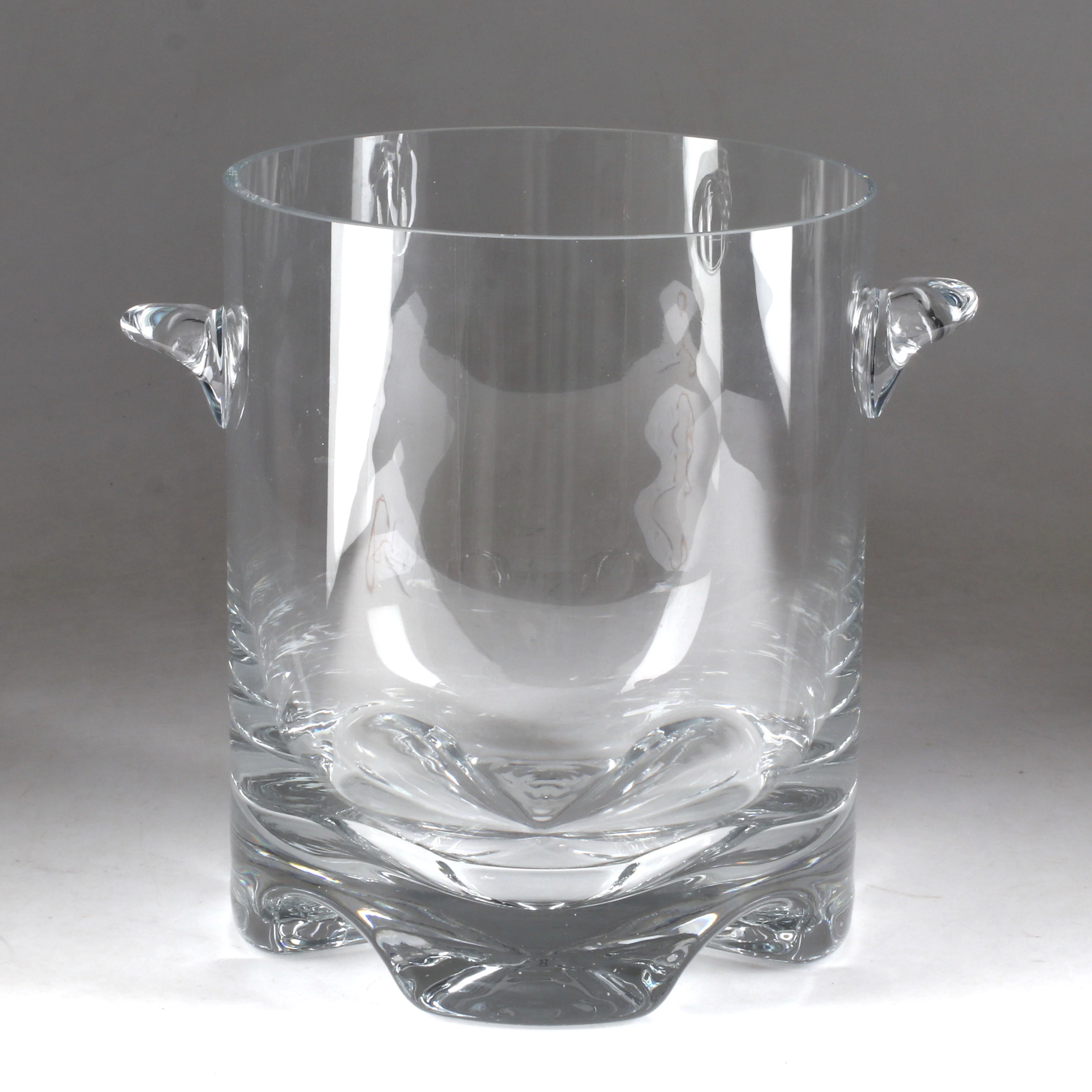 ISKYLARE, glas, 1900-talets senare del.