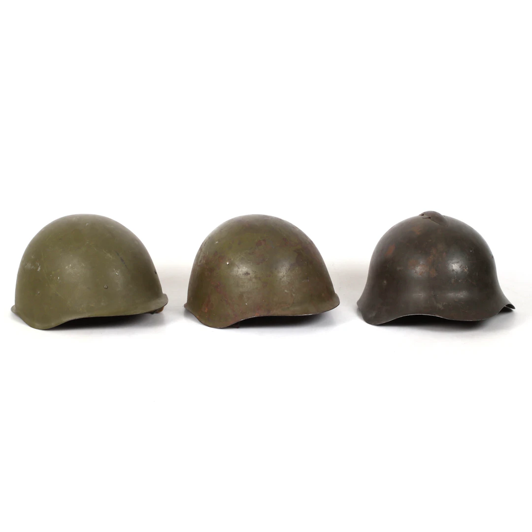 HJÄLMAR, 3 st, metall, Ryssland/Sovjet, 1900-tal.