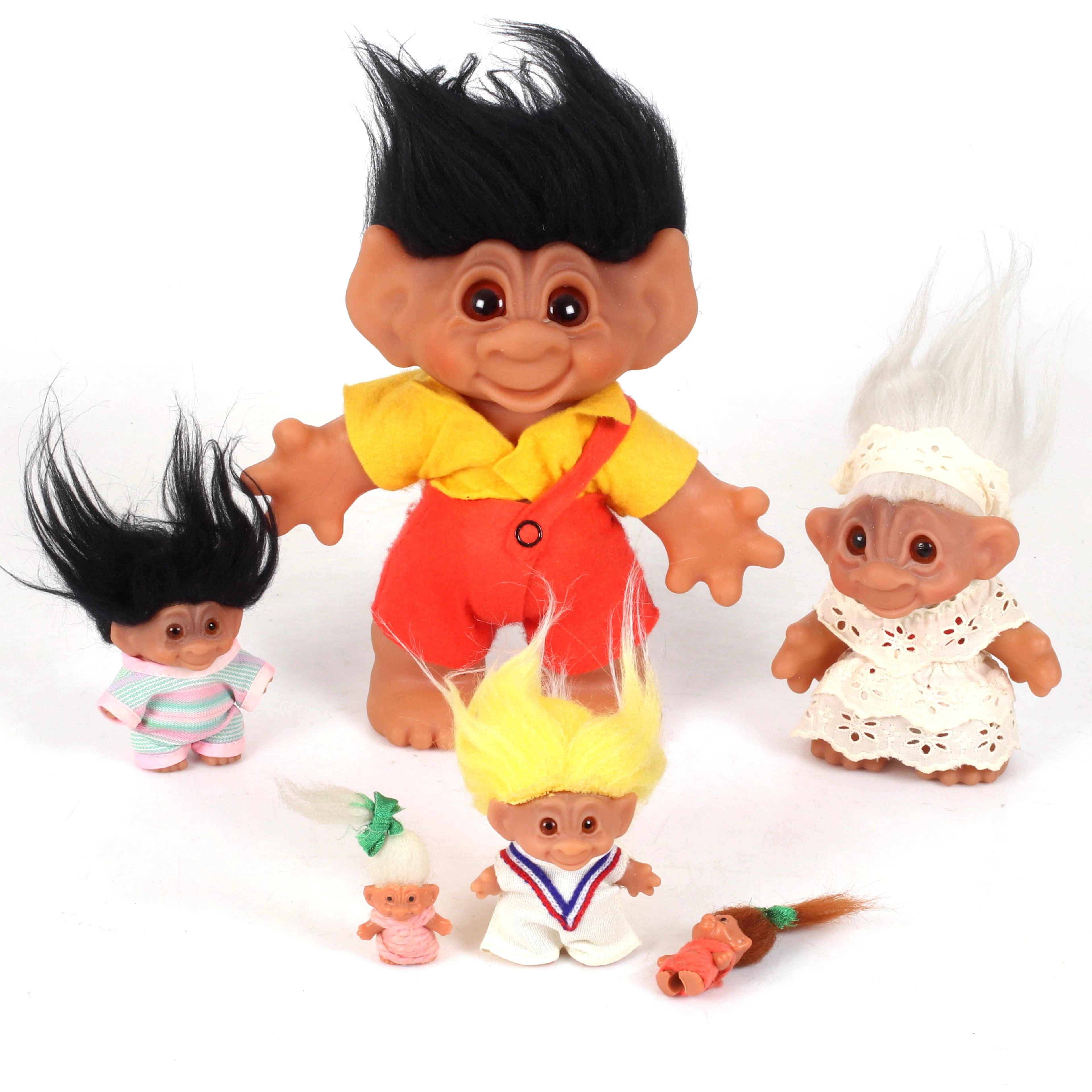 TROLL, 6 stycken, varav 2 penntroll. Bl.a. Th. Dam design. 1900-tal.