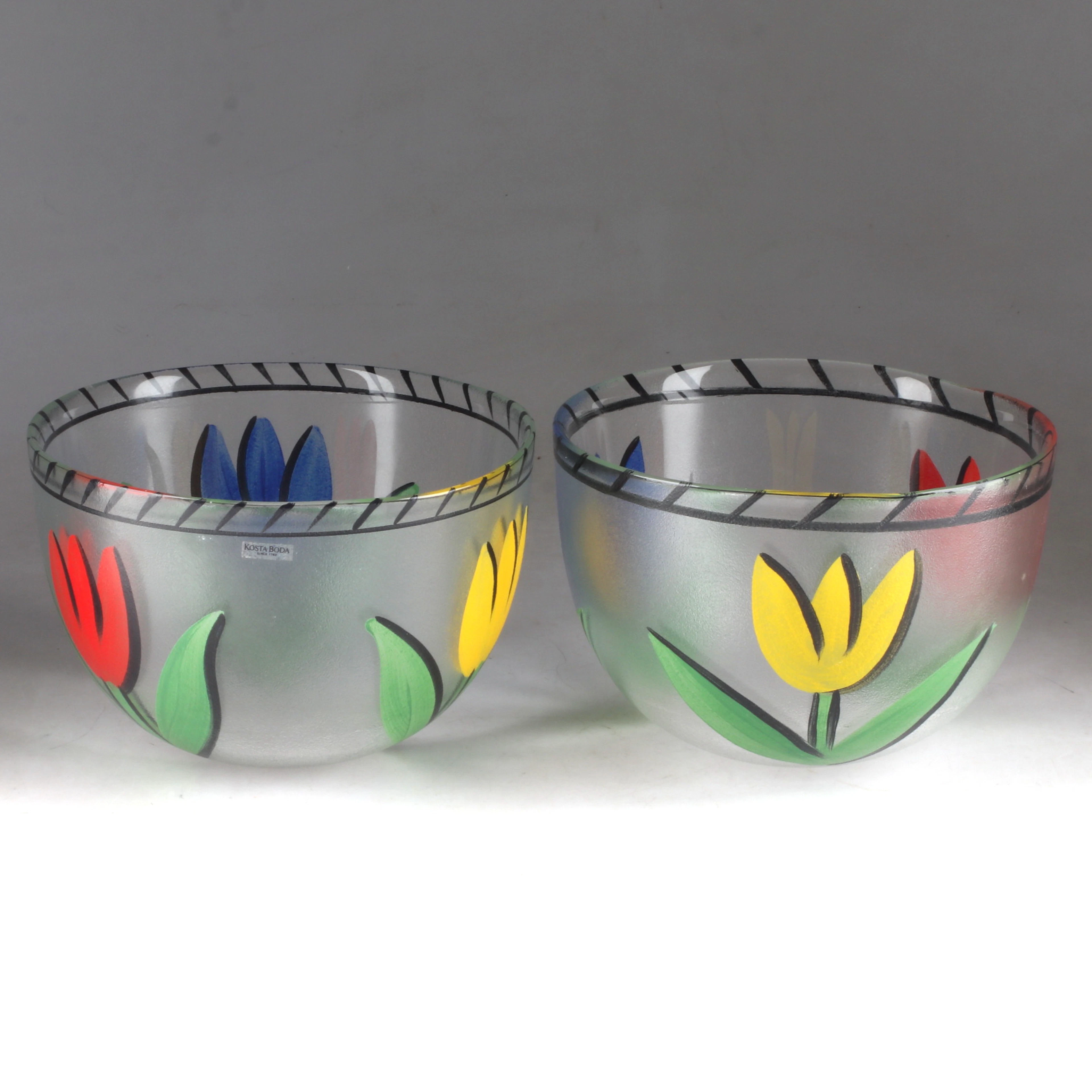 ULRICA HYDMAN-VALLIEN. Skålar, 2 st, "Tulip", glas, Kosta Boda.