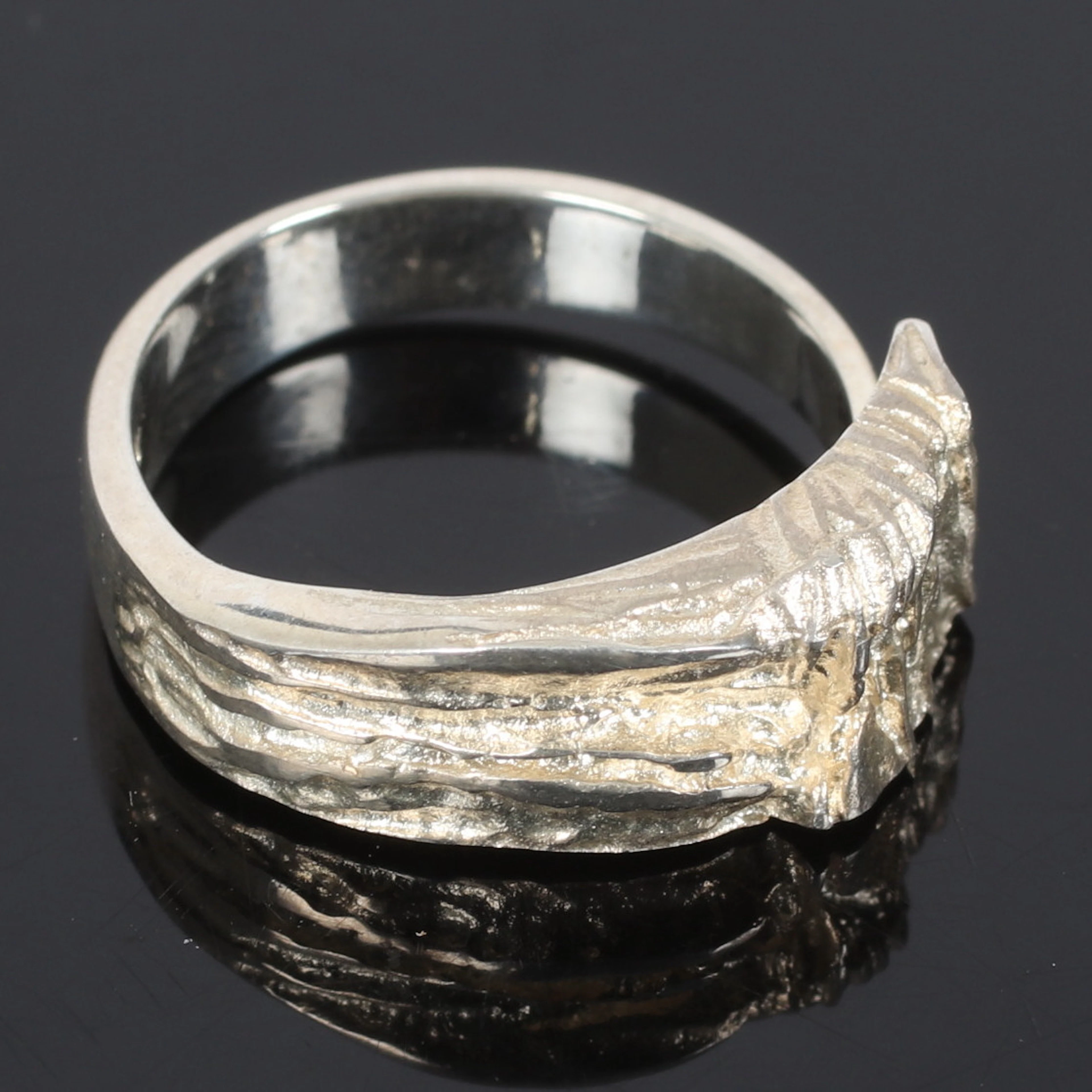 (2510-254) RING, silver, Guld Carlsén. 1900-tal.