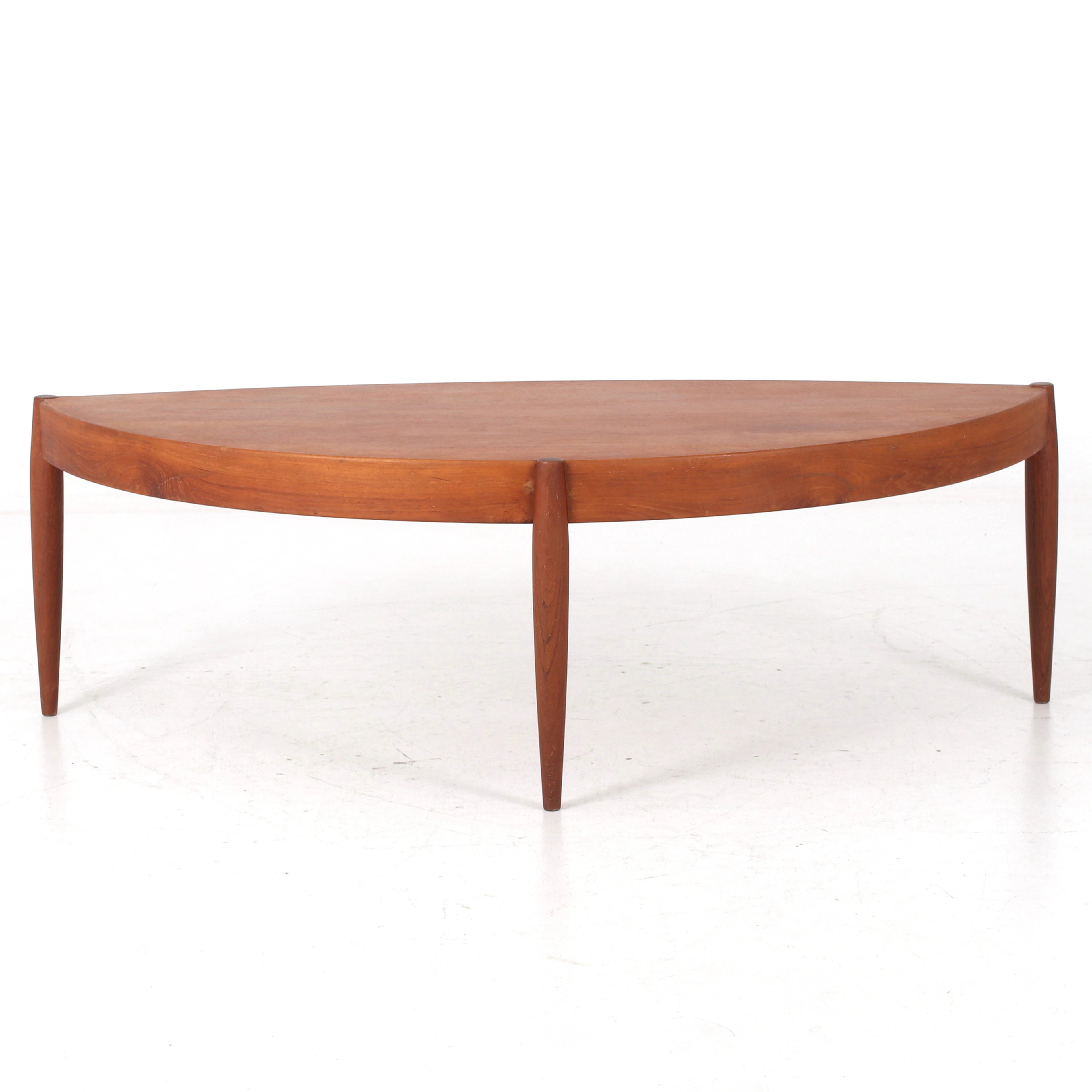 JOHANNES ANDERSEN. Soffbord, teak, Trensum, 1960-tal.