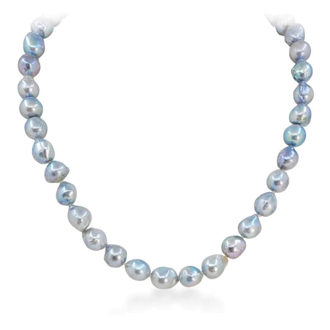 Silvery Akoya Pearl Necklace