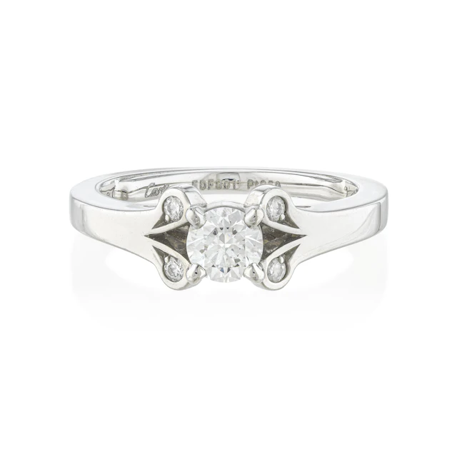 Cartier 0.22-Carat Diamond Ballerina Engagement Ring GIA Certified D/VS2