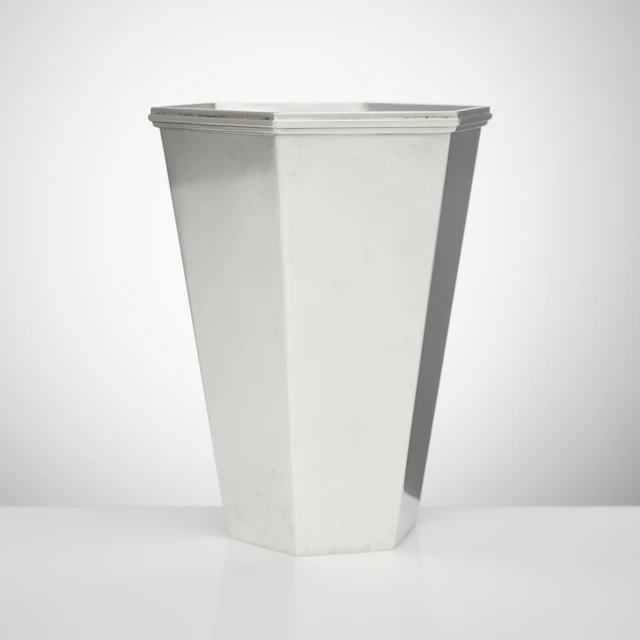 WIWEN NILSSON. Bägare, sterlingsilver, Lund 1970.