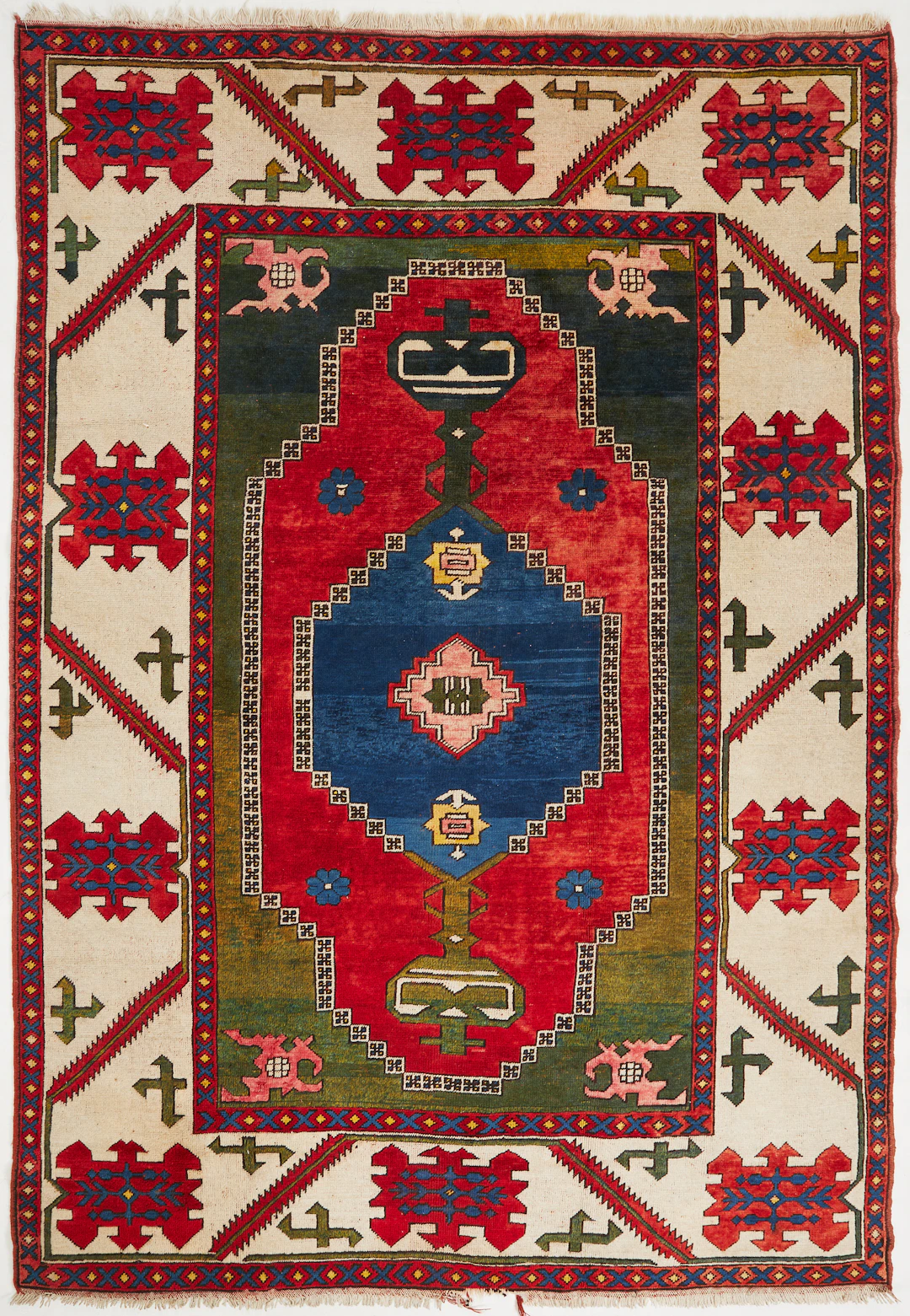 ORIENTMATTA. ca 335x230 cm.
