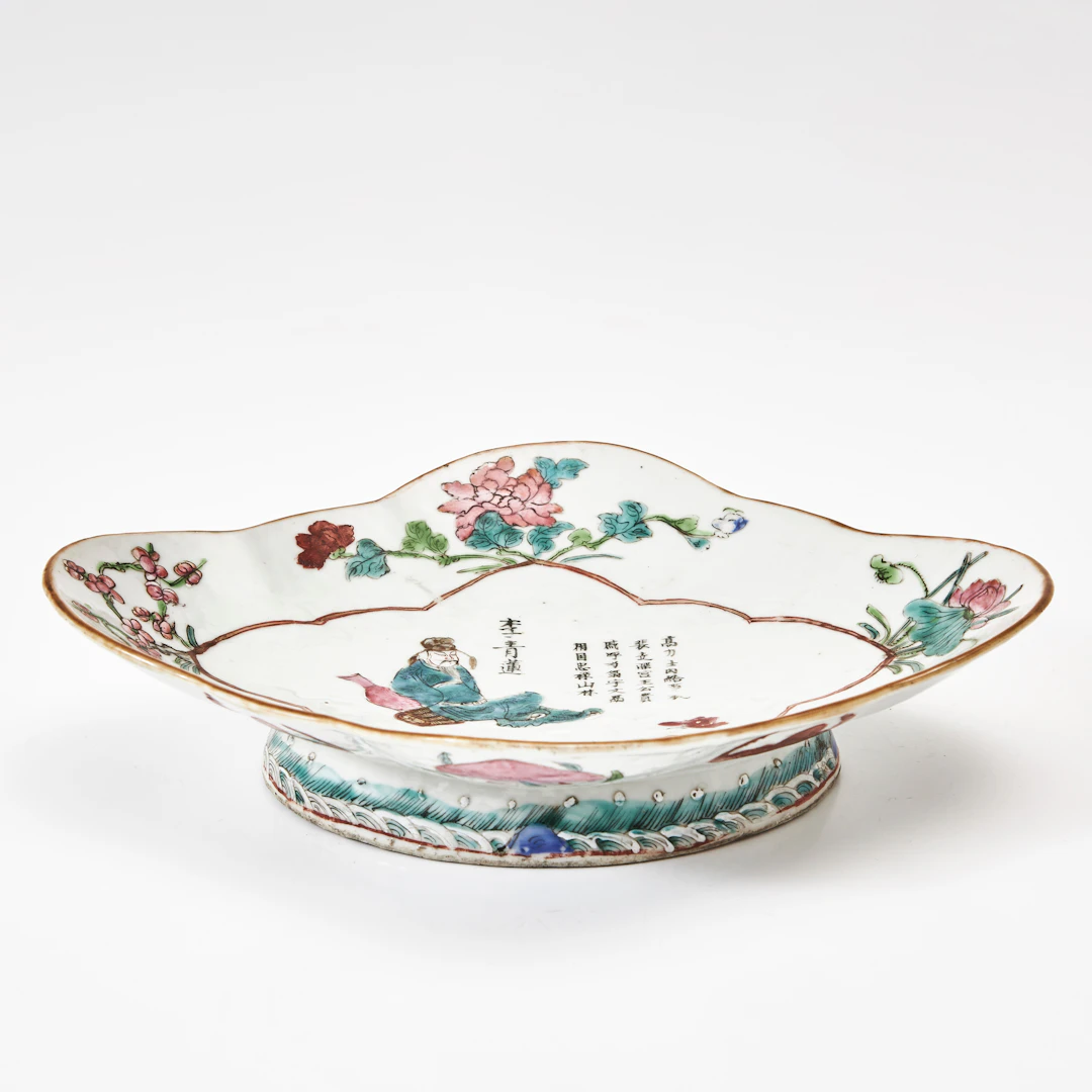 FAT, på fot, porslin, Kina, 1900-talets början, quatrefoil, dekor