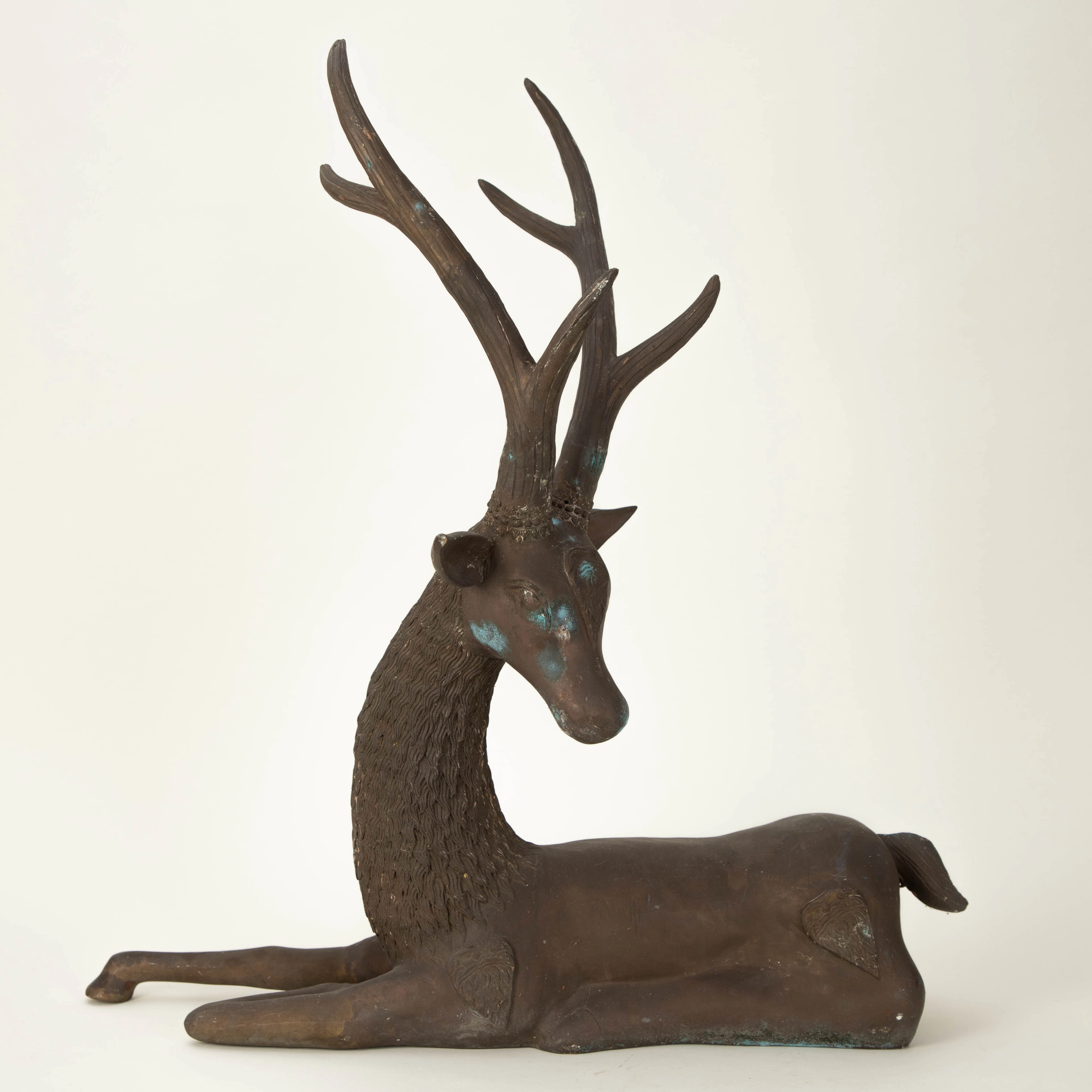 Figur ´Liegendes Rotwild`, 20. Jh.