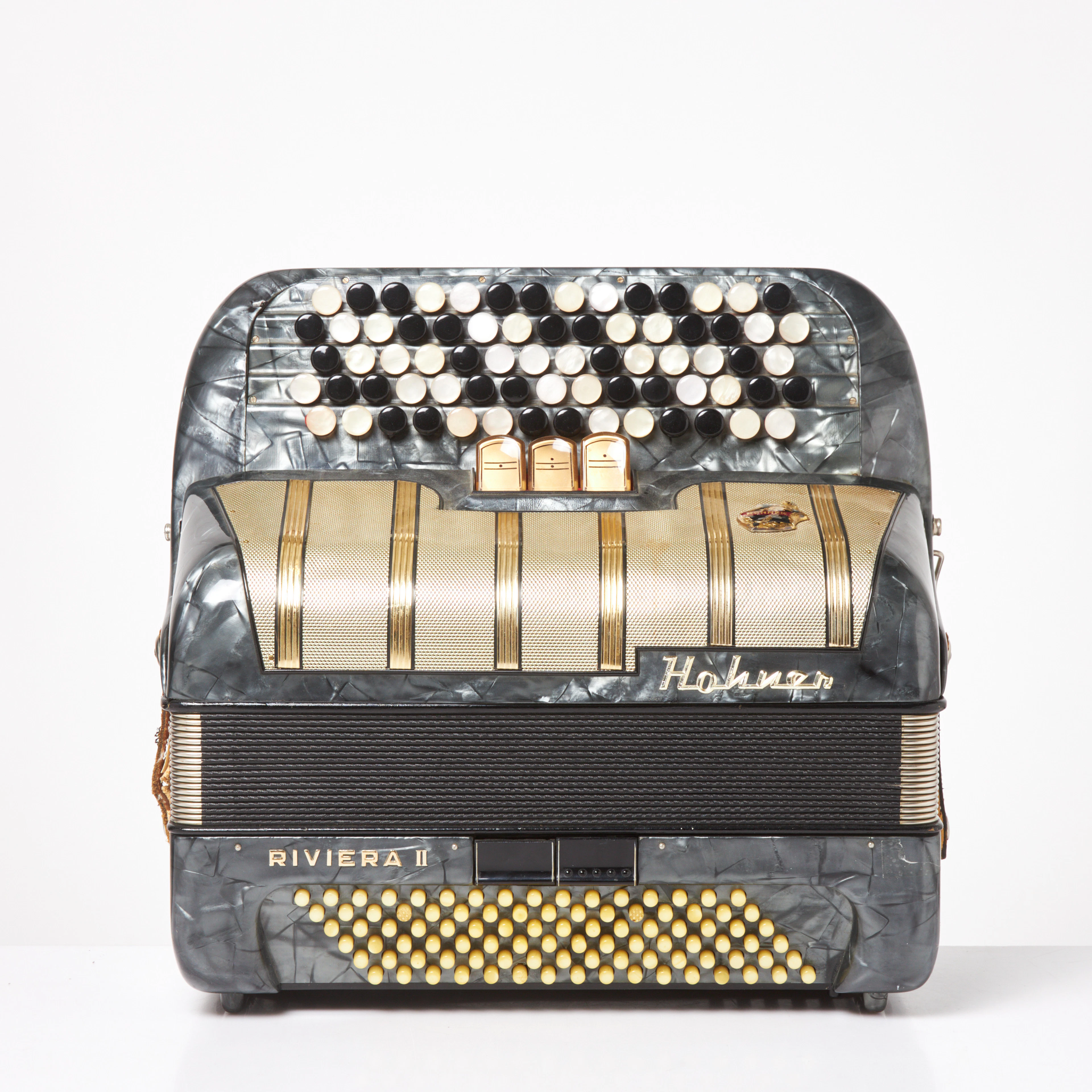 HOHNER. Dragspel, "Riviera II", 3/2, 96 baser.
