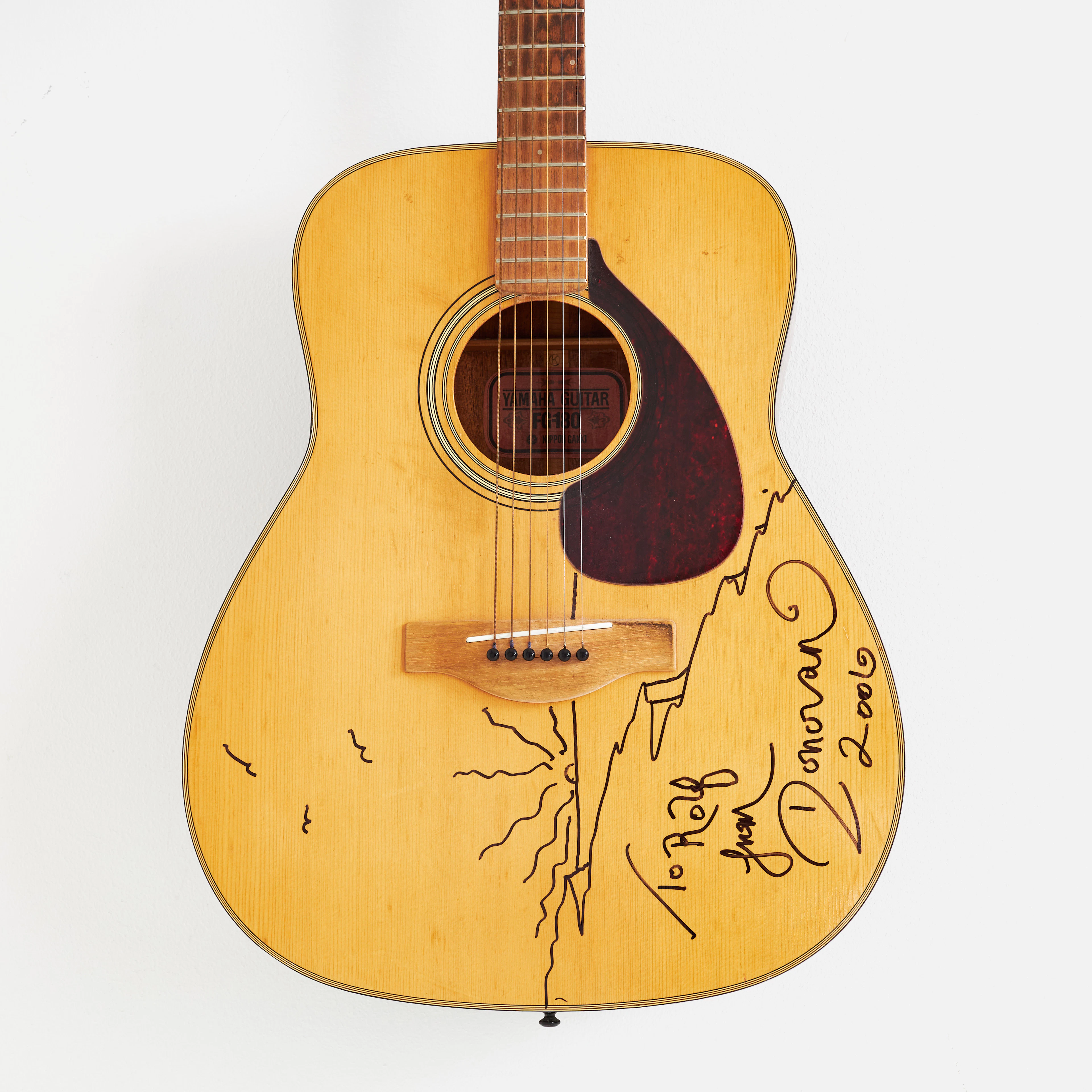 DONOVAN, signerad gitarr, Yamaha FG-180 1970-tal signerad med dedikation