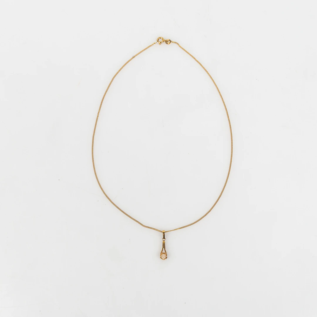 HALSBAND MED HÄNGE, 18K, importstämpel.