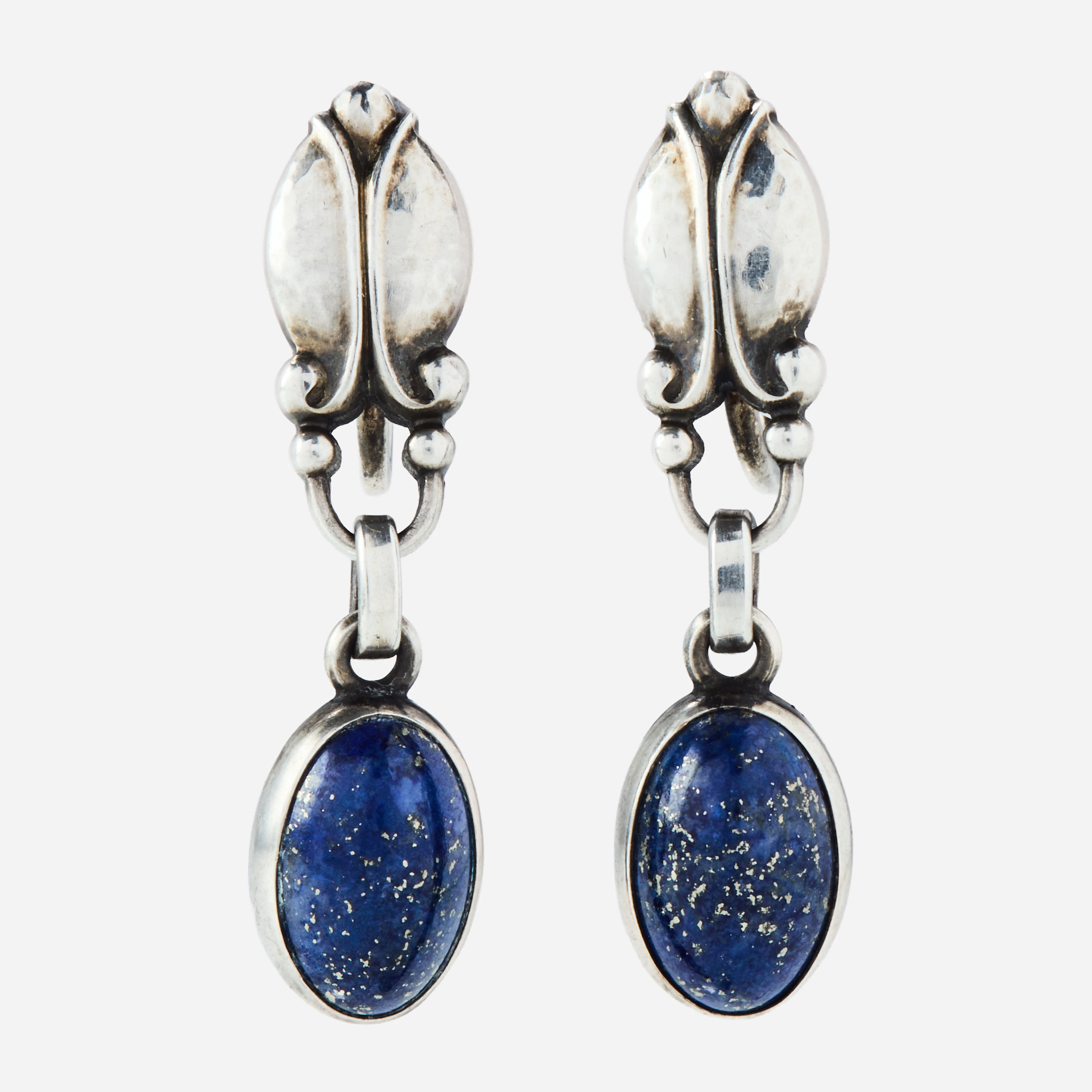 GEORG JENSEN. Örhängen, sterlingsilver och lapis-lazuli, dessin no.