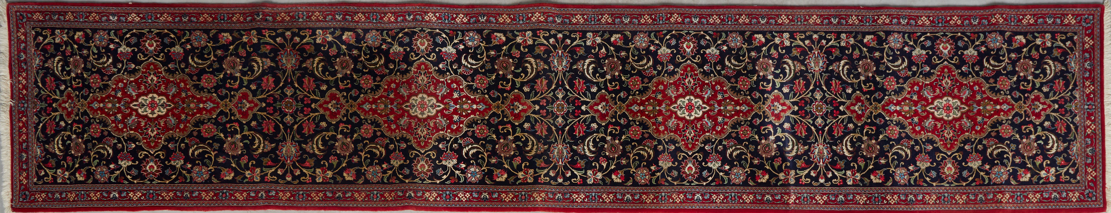 Ghom, 419x78cm, Läufer, ca. 450.000-500.00 Knoten/qm, Wolle auf Baumwolle